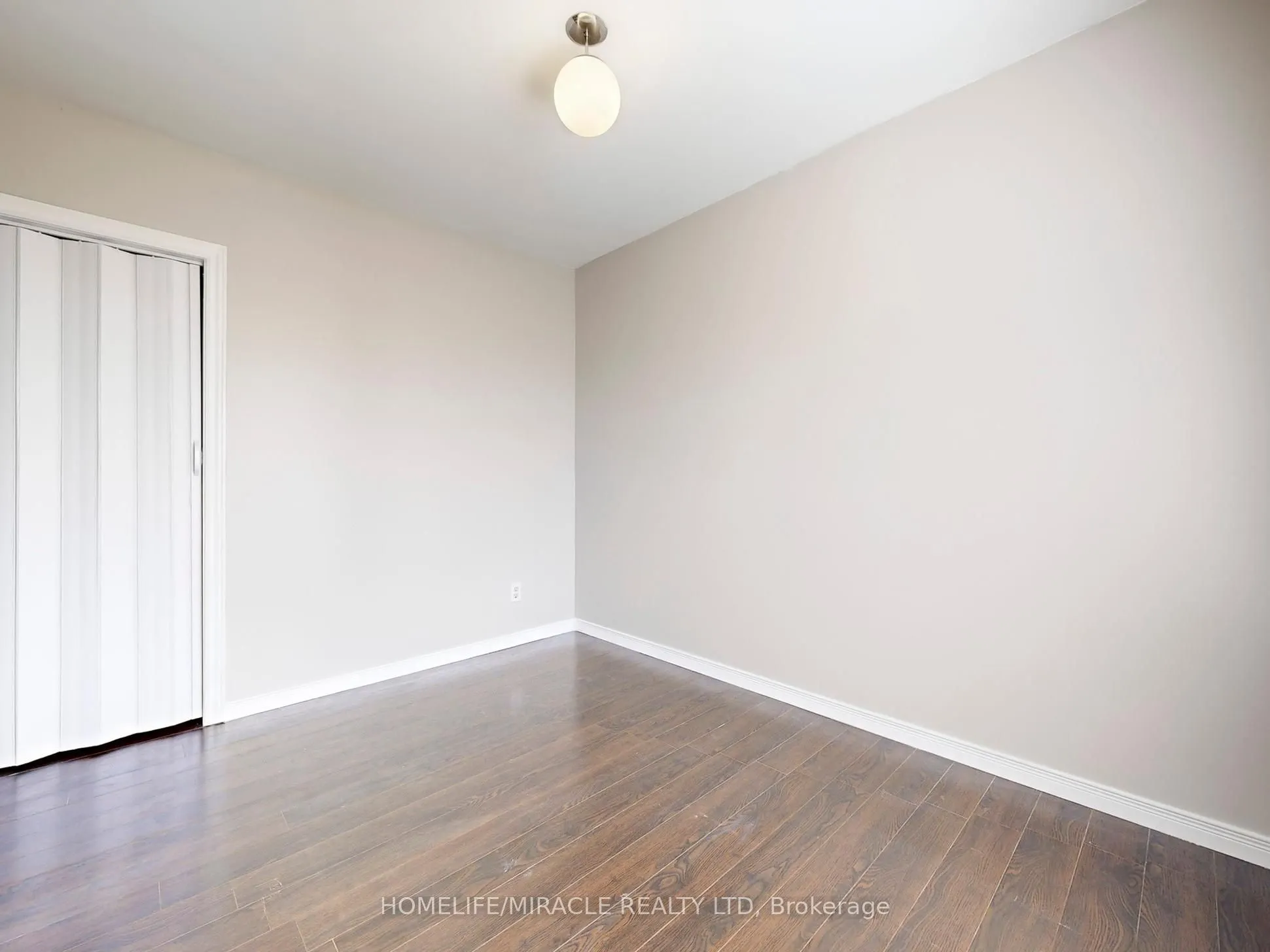 1 Tudor Avenue