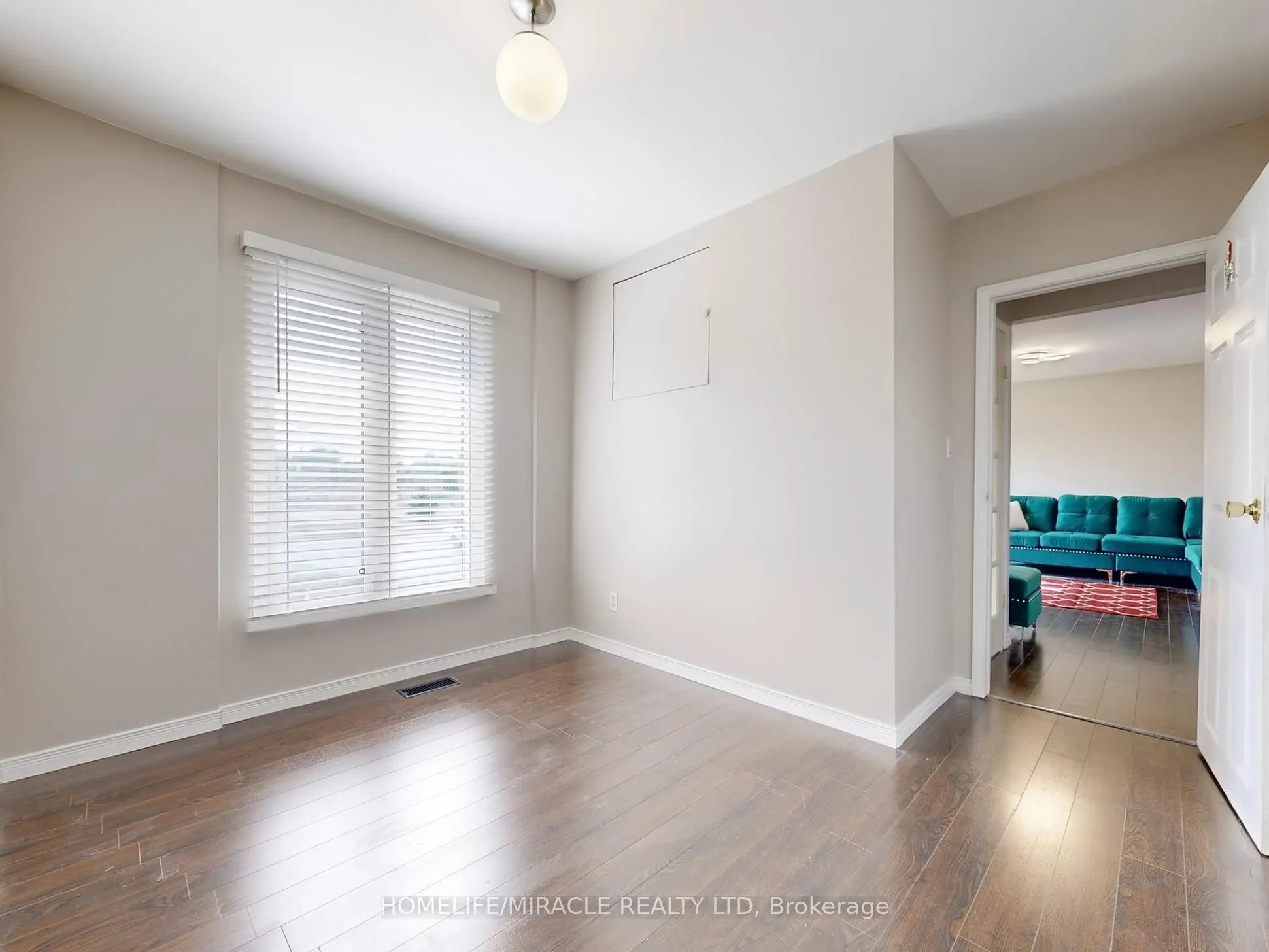1 Tudor Avenue