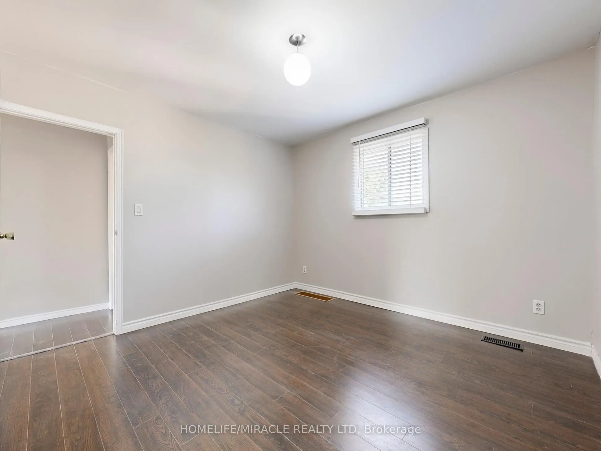 1 Tudor Avenue