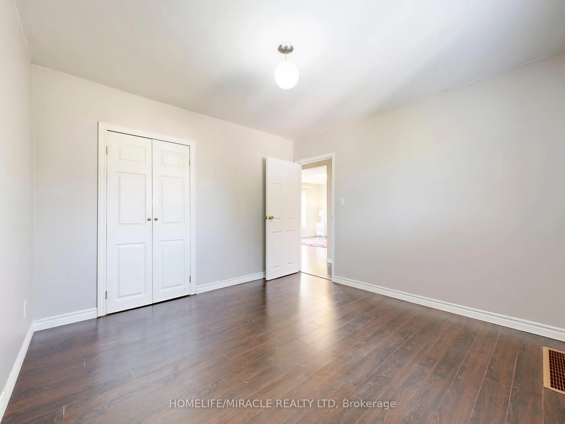 1 Tudor Avenue