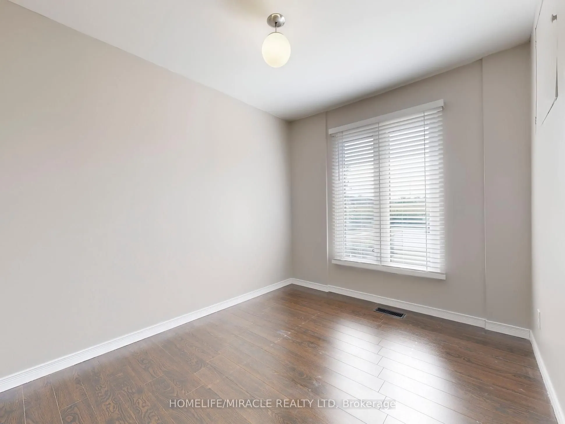1 Tudor Avenue