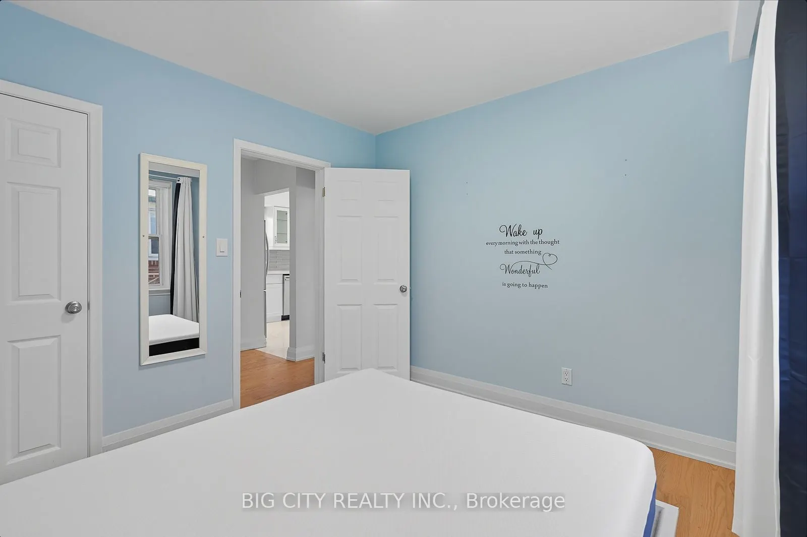 7 Armitage Drive, #Upper