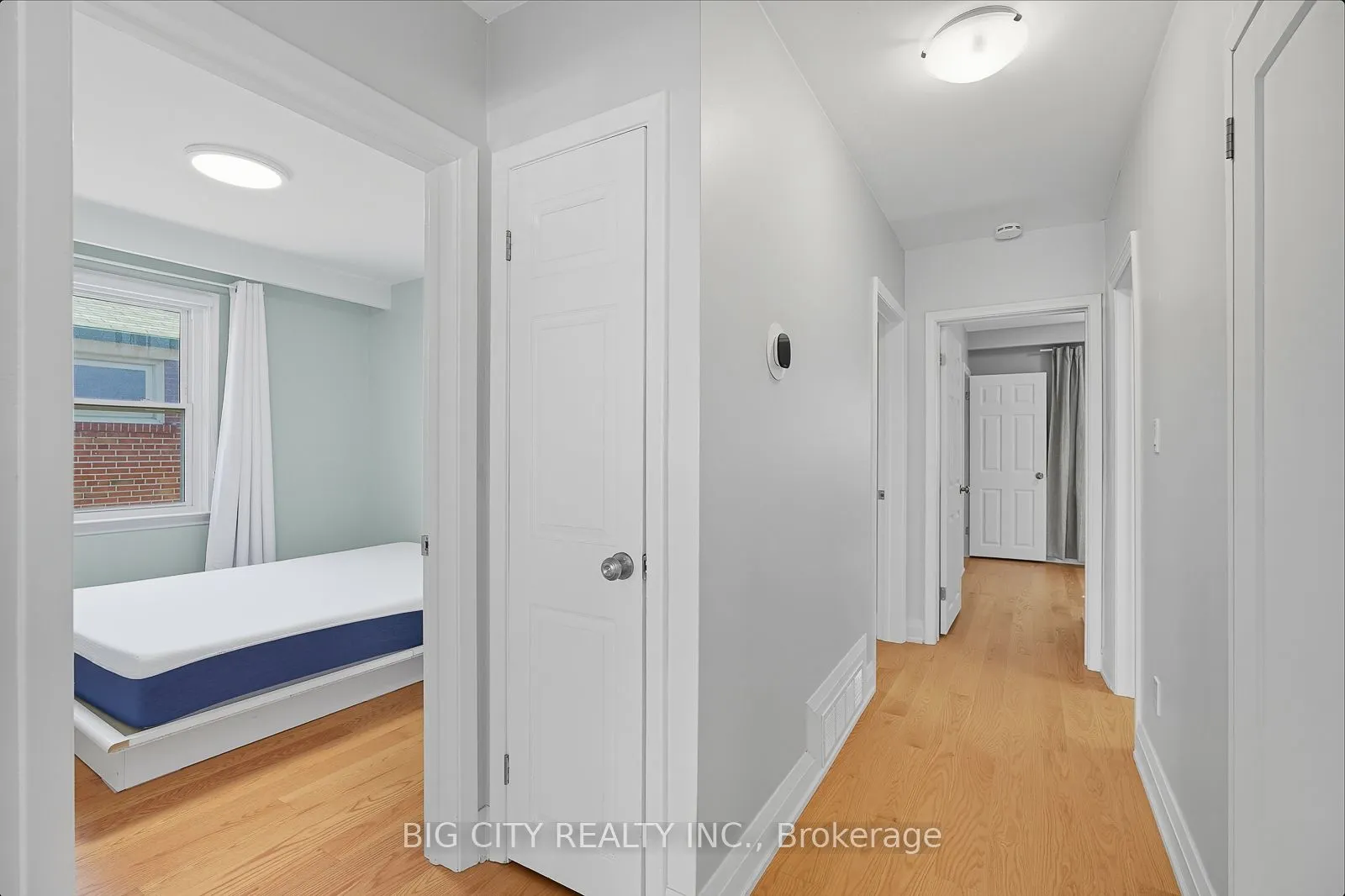 7 Armitage Drive, #Upper