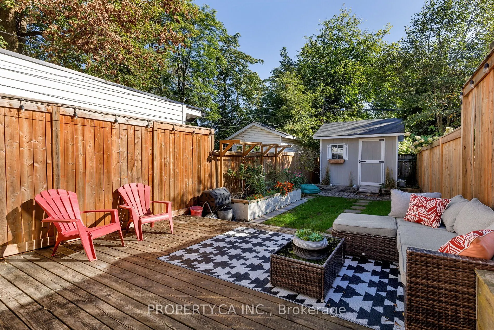 419 RHODES Avenue