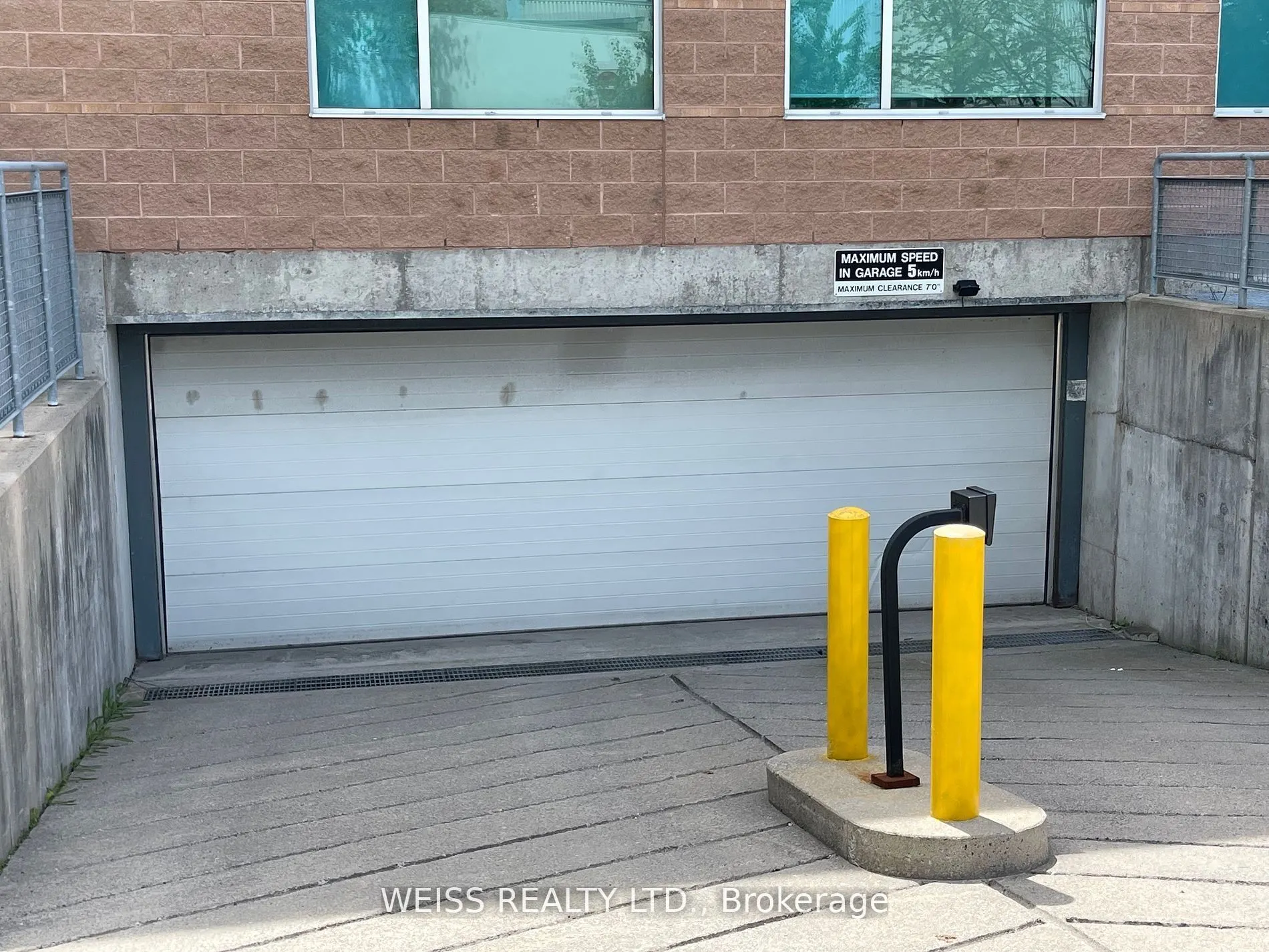 601 Westney Road S, #203