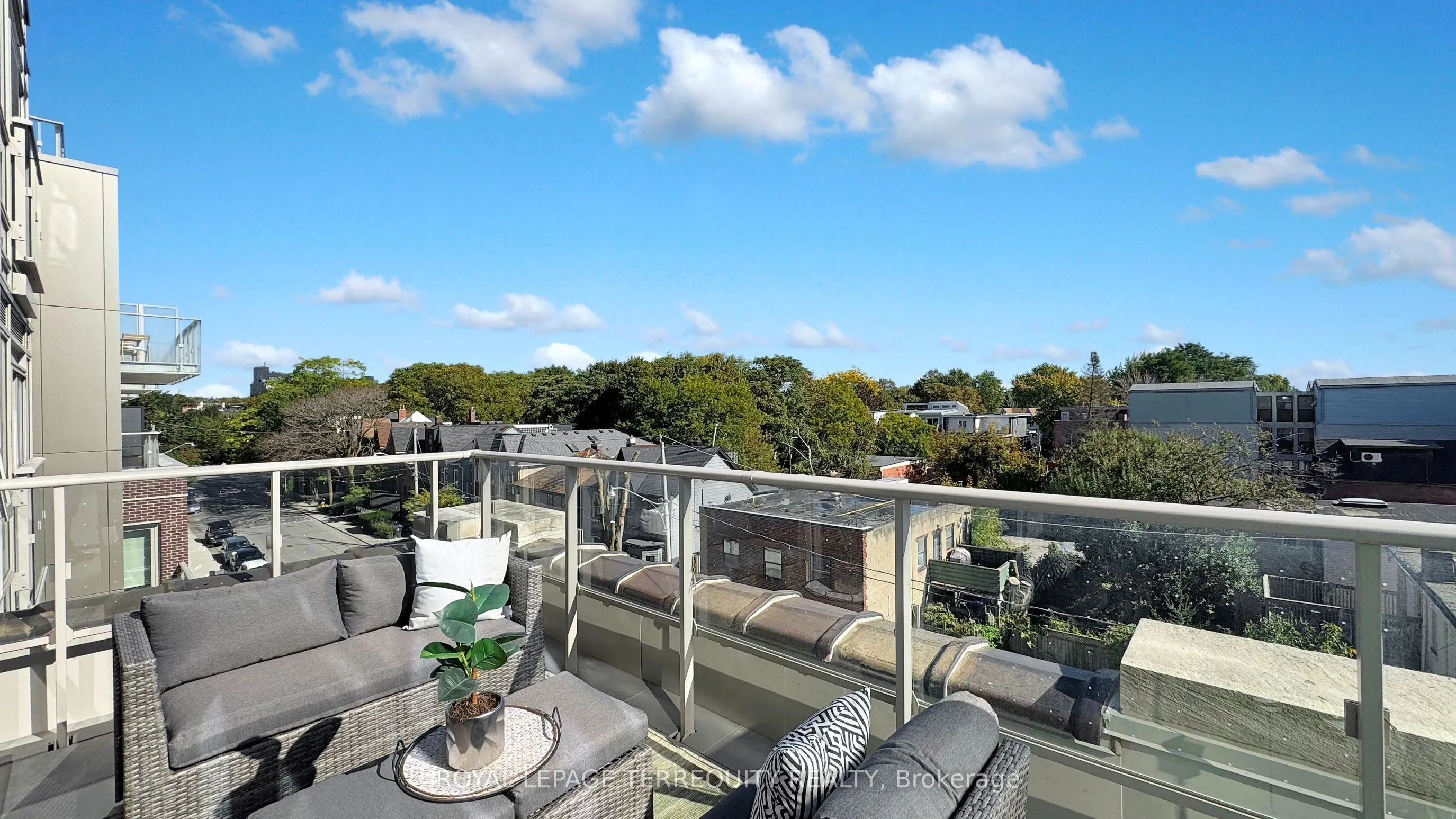 150 Logan Avenue, #447