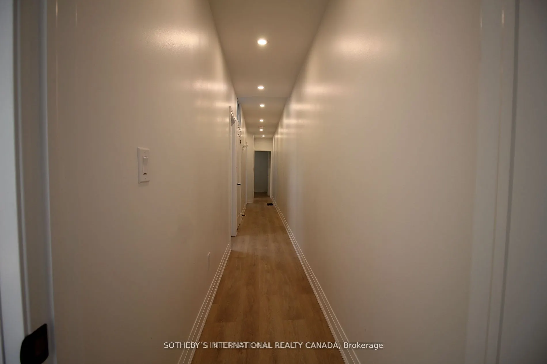 1026 Queen Street, #Upper