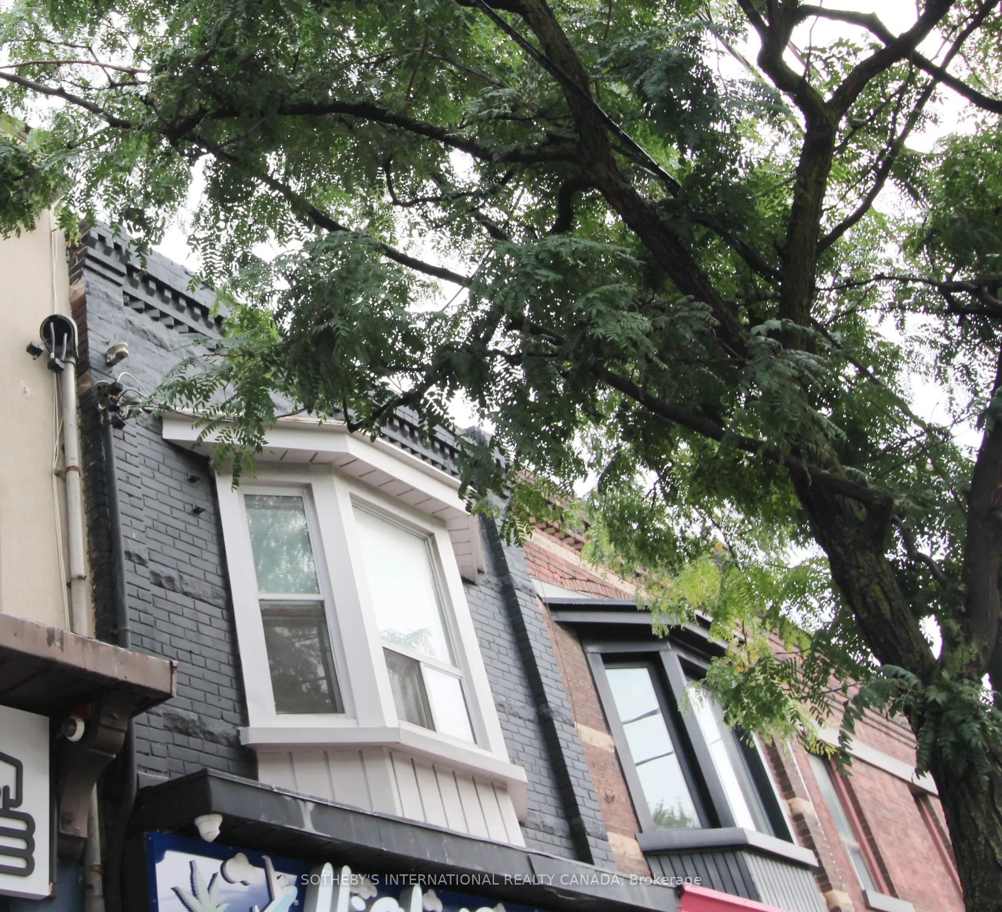 1026 Queen Street, #Upper