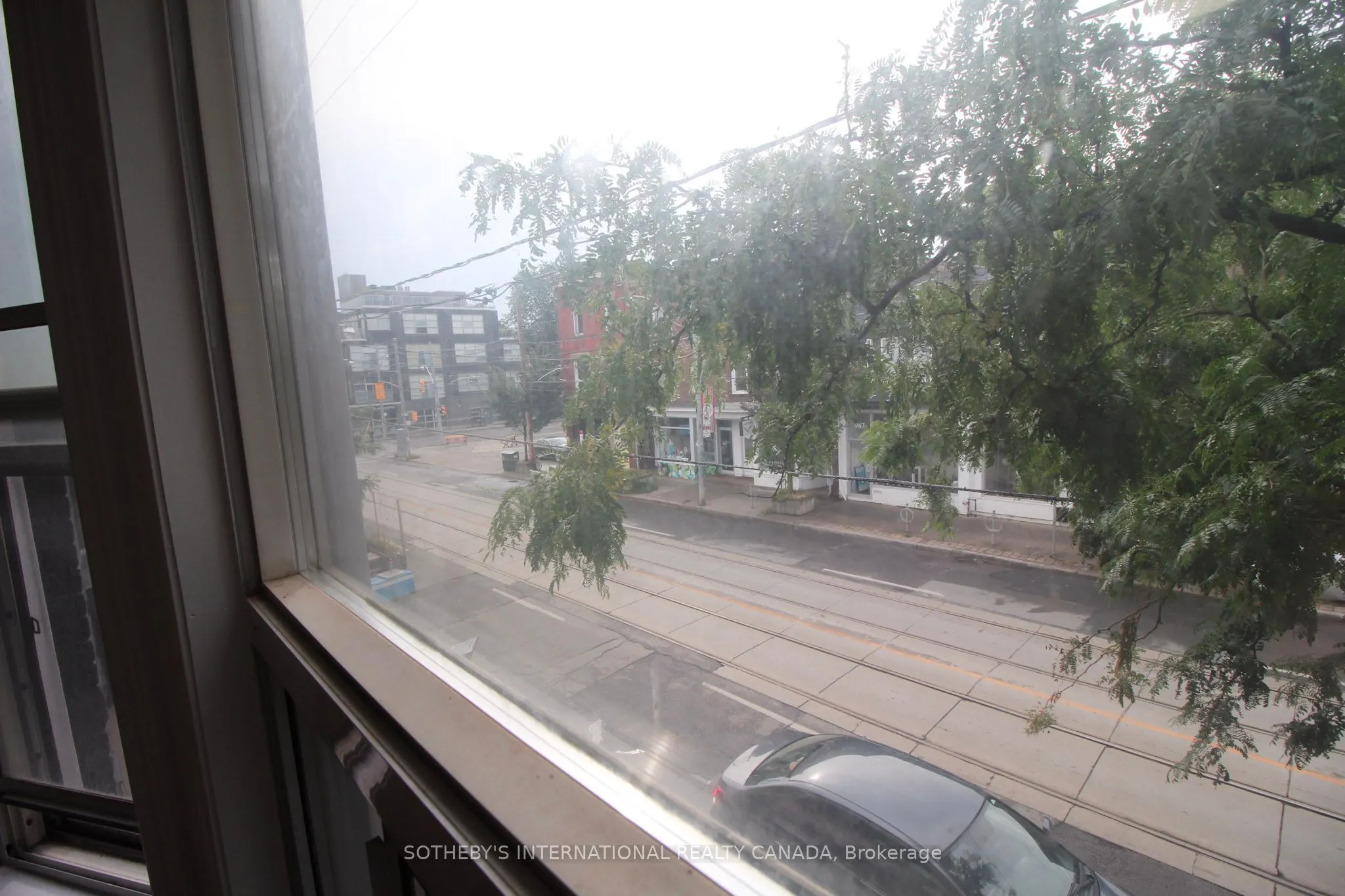 1026 Queen Street, #Upper