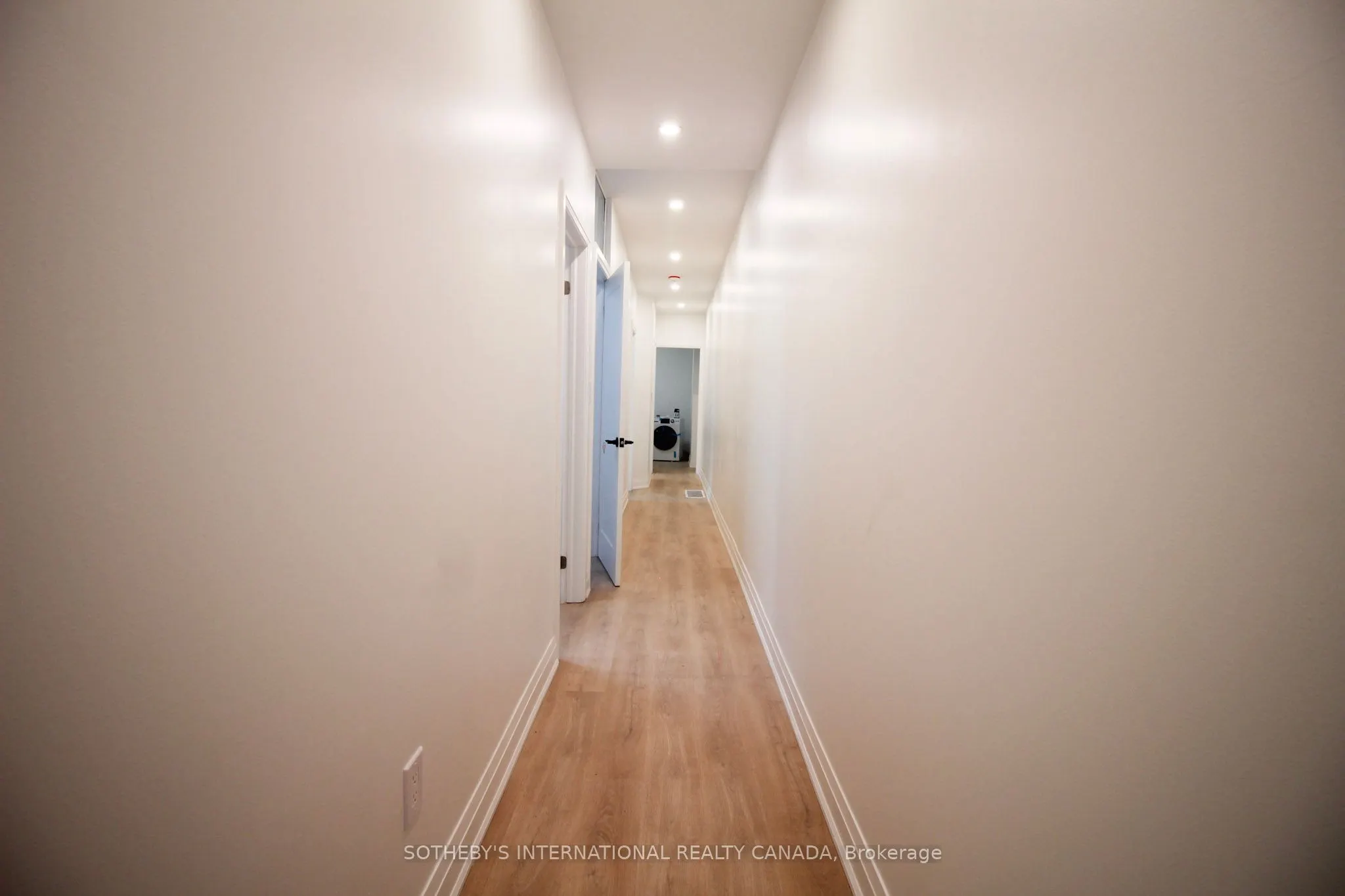 1026 Queen Street, #Upper