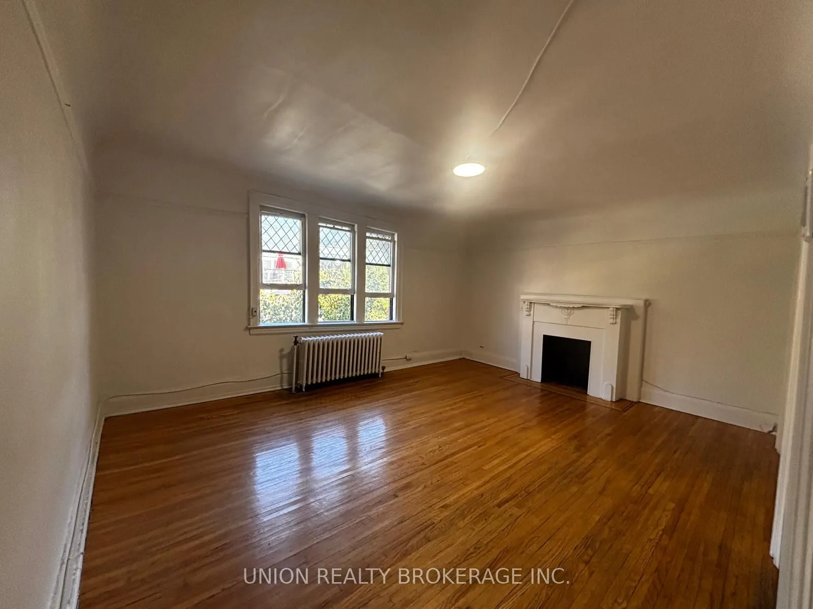 2393 Queen Street E, #17
