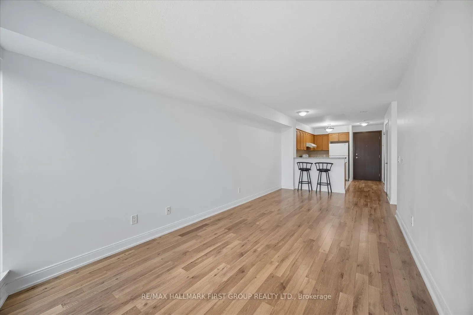238 Bonis Avenue, #1015