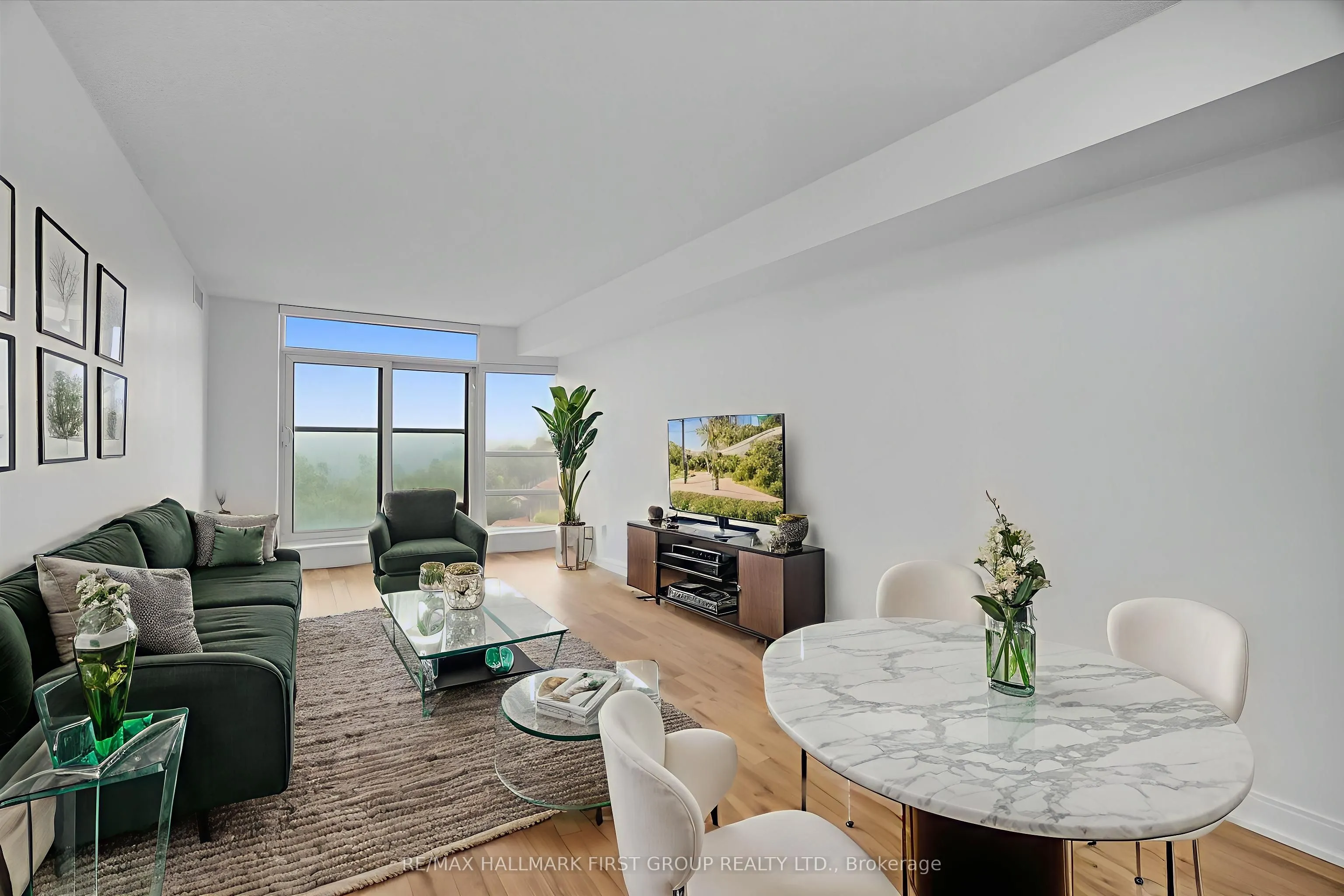 238 Bonis Avenue, #1015