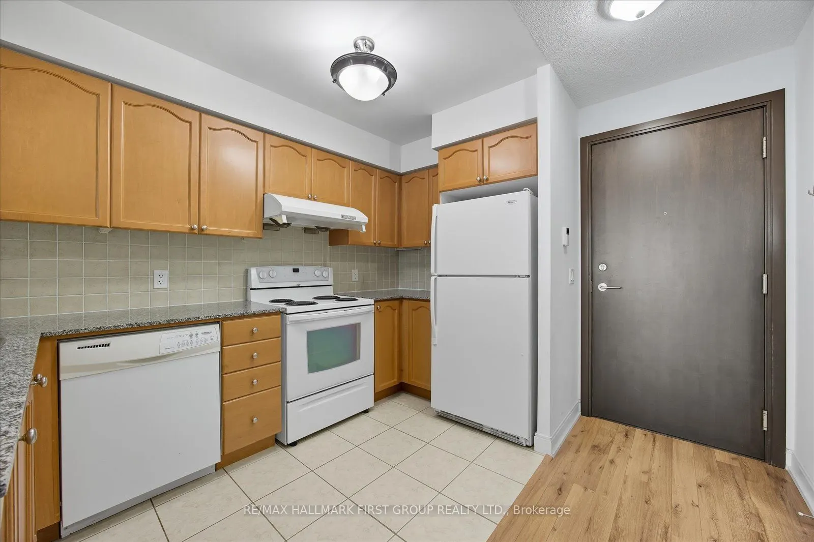 238 Bonis Avenue, #1015
