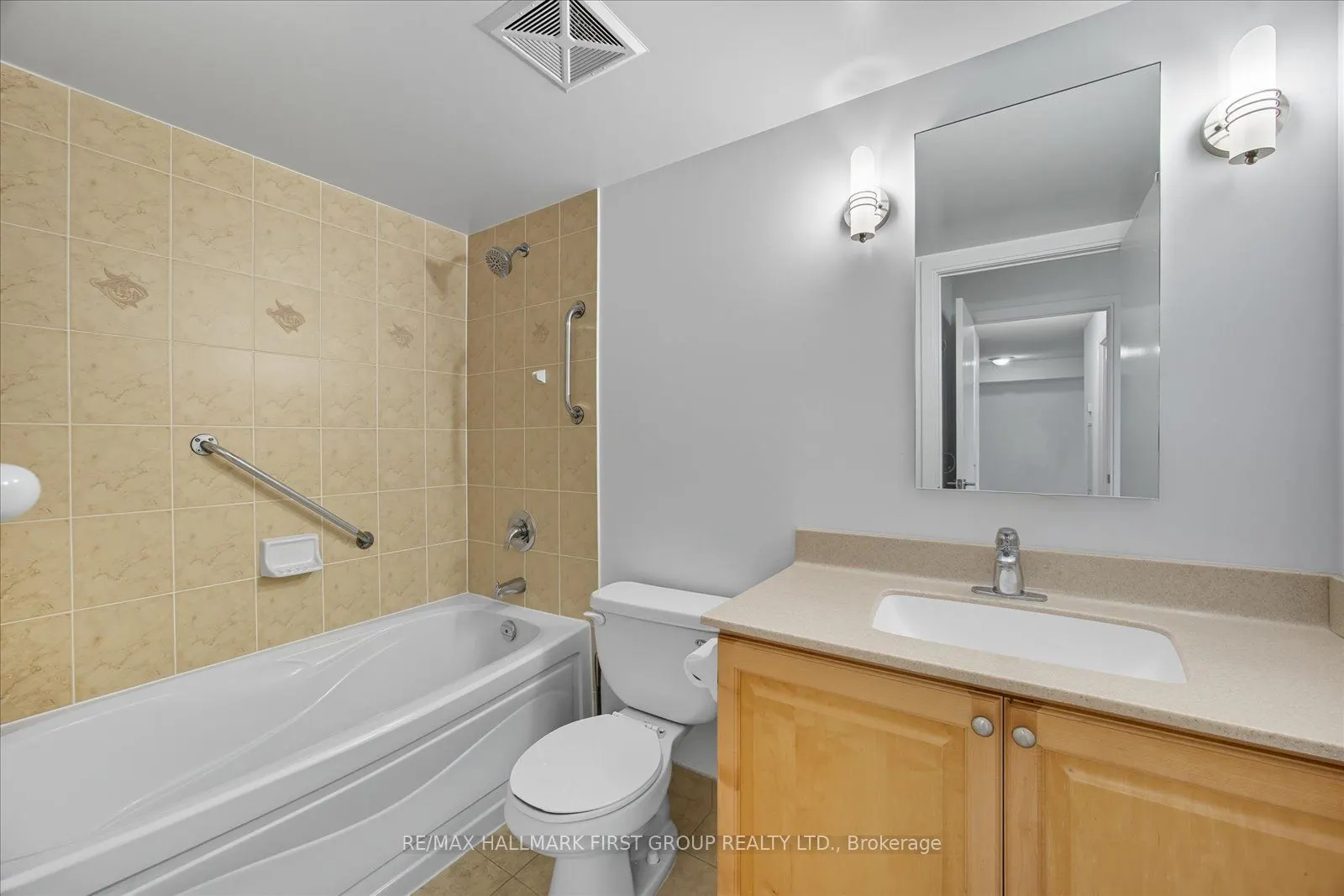 238 Bonis Avenue, #1015