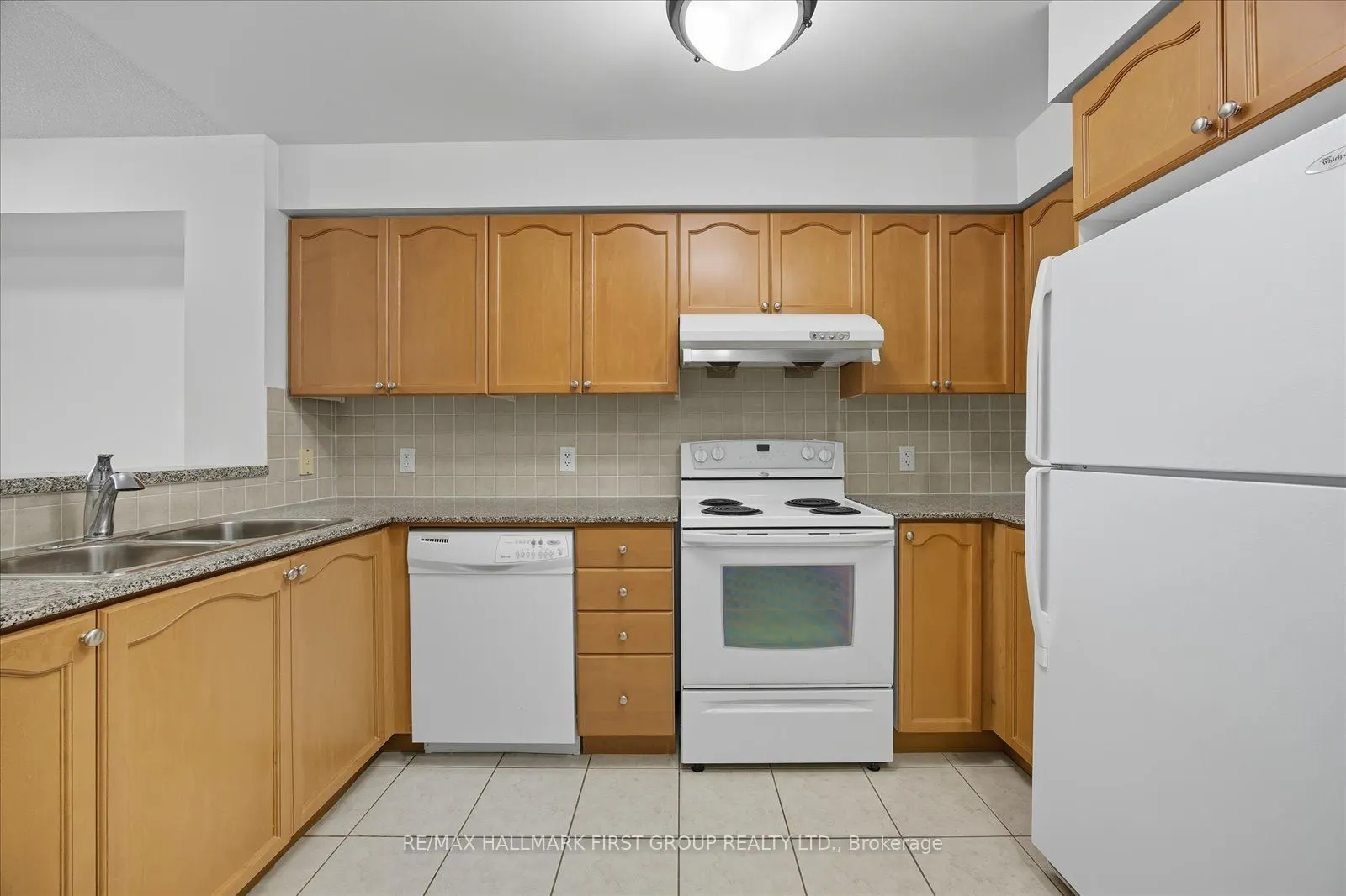 238 Bonis Avenue, #1015