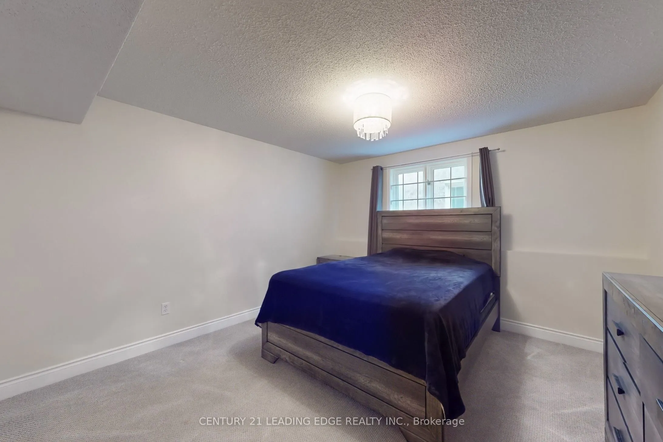 61 Garden Street NE, #Middle Level