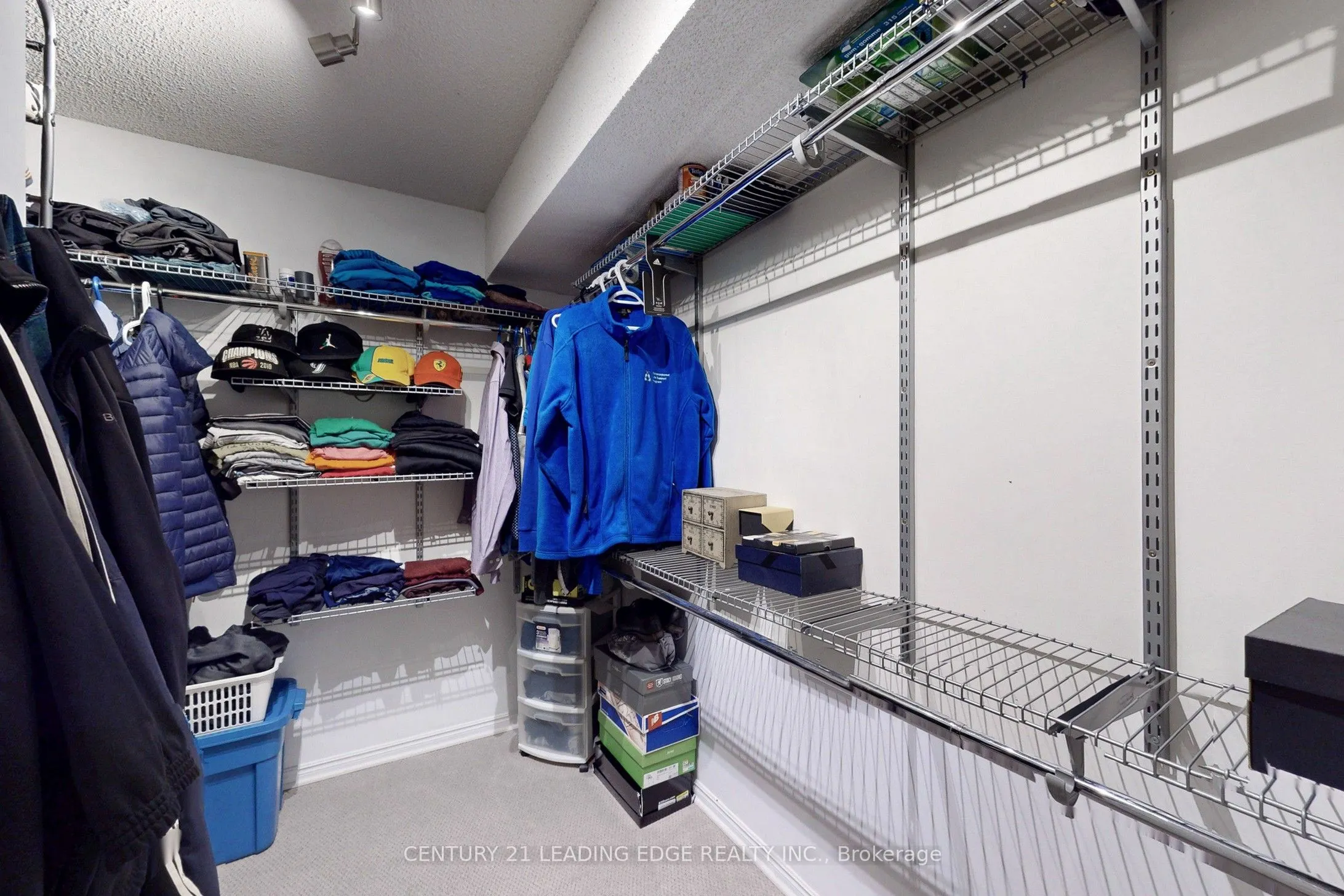 61 Garden Street NE, #Middle Level