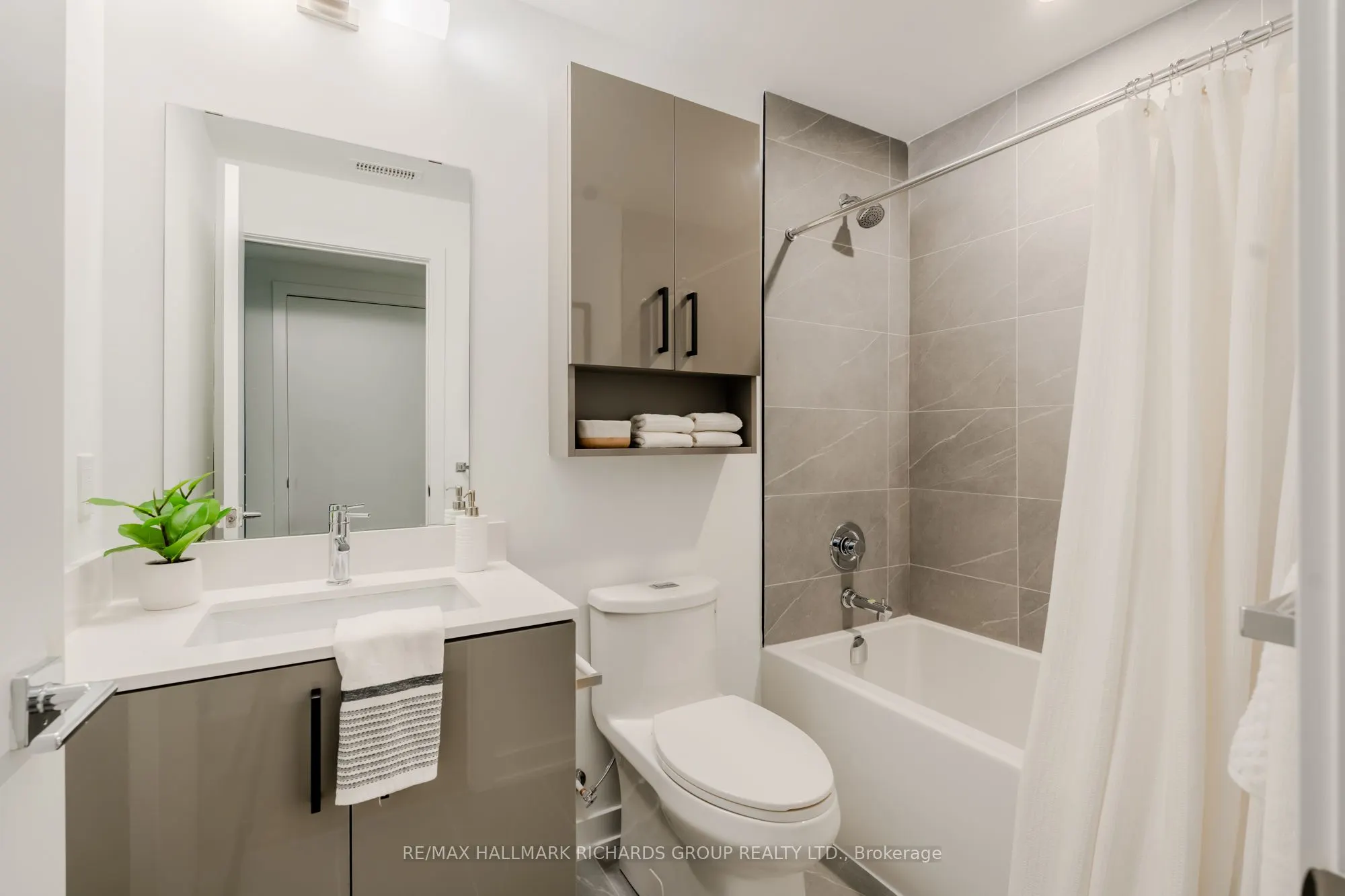 35 Birchcliff Avenue, #52