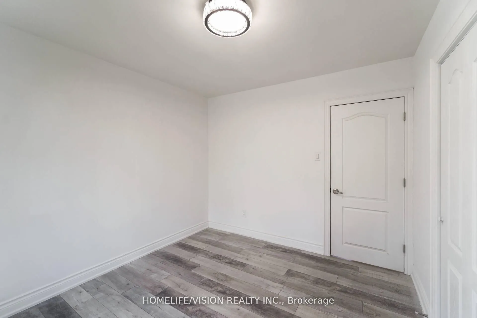 5 Orlando Boulevard