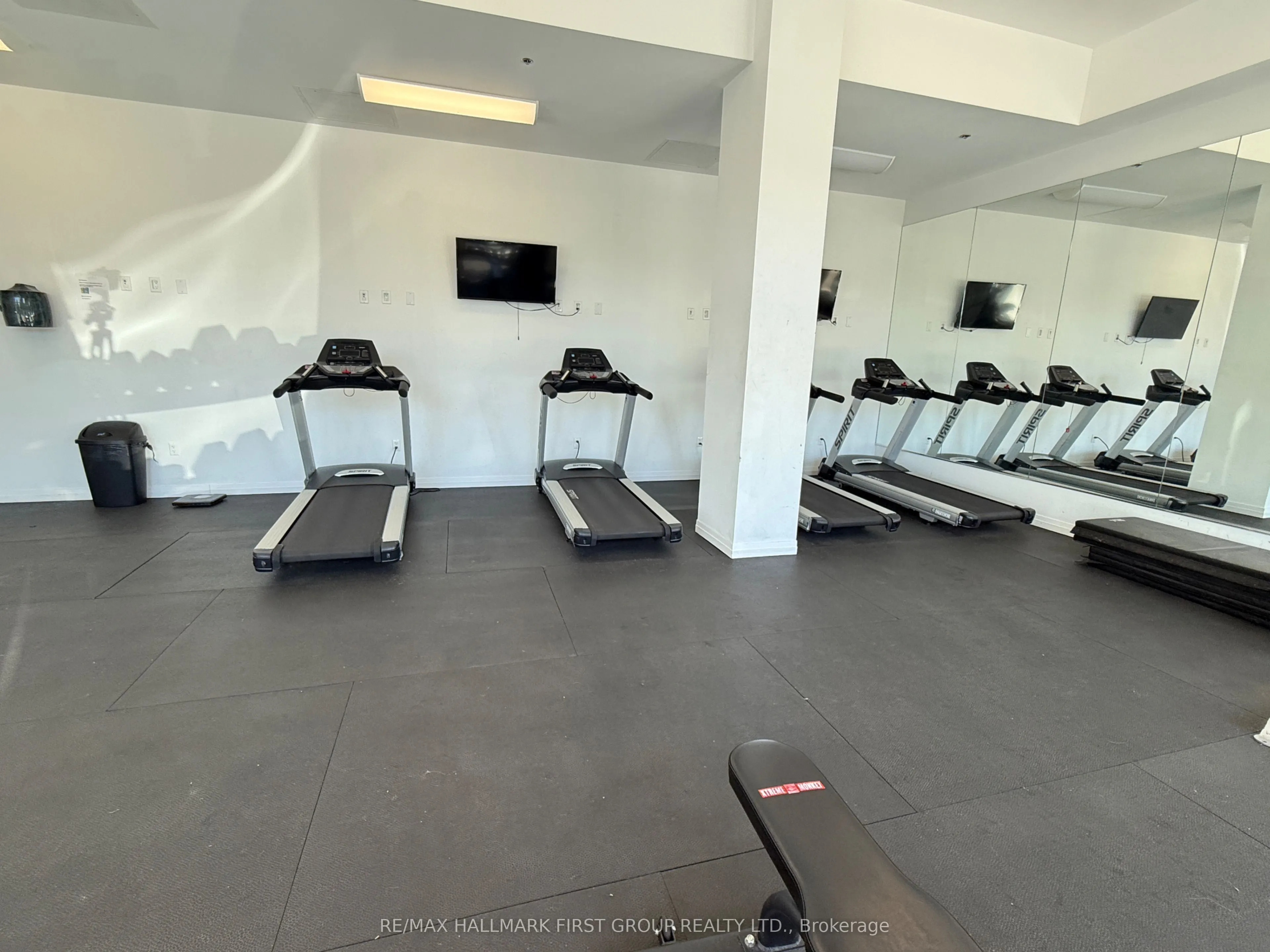 1900 Simcoe Street N, #529