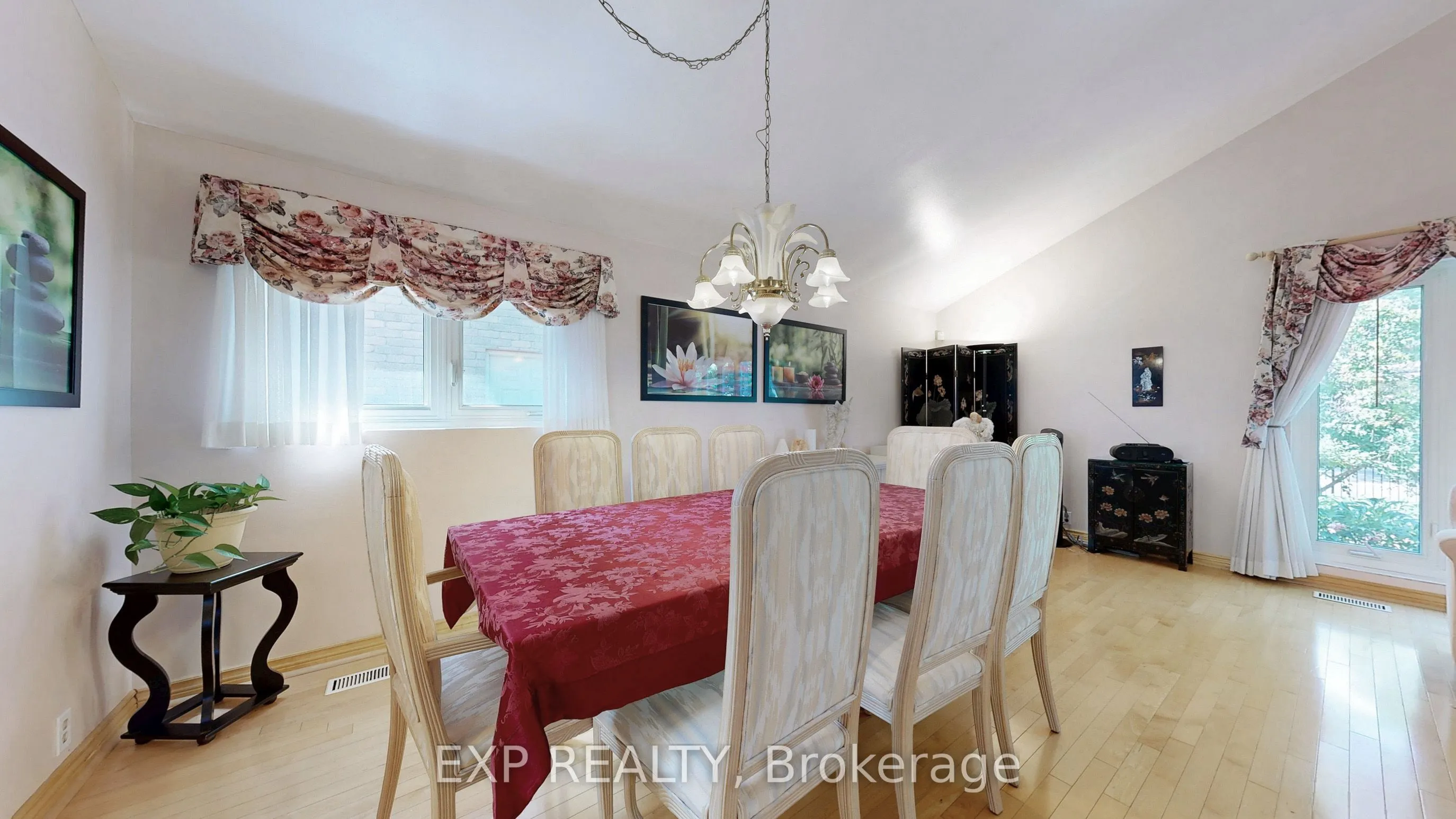 6 Abbottswood Road
