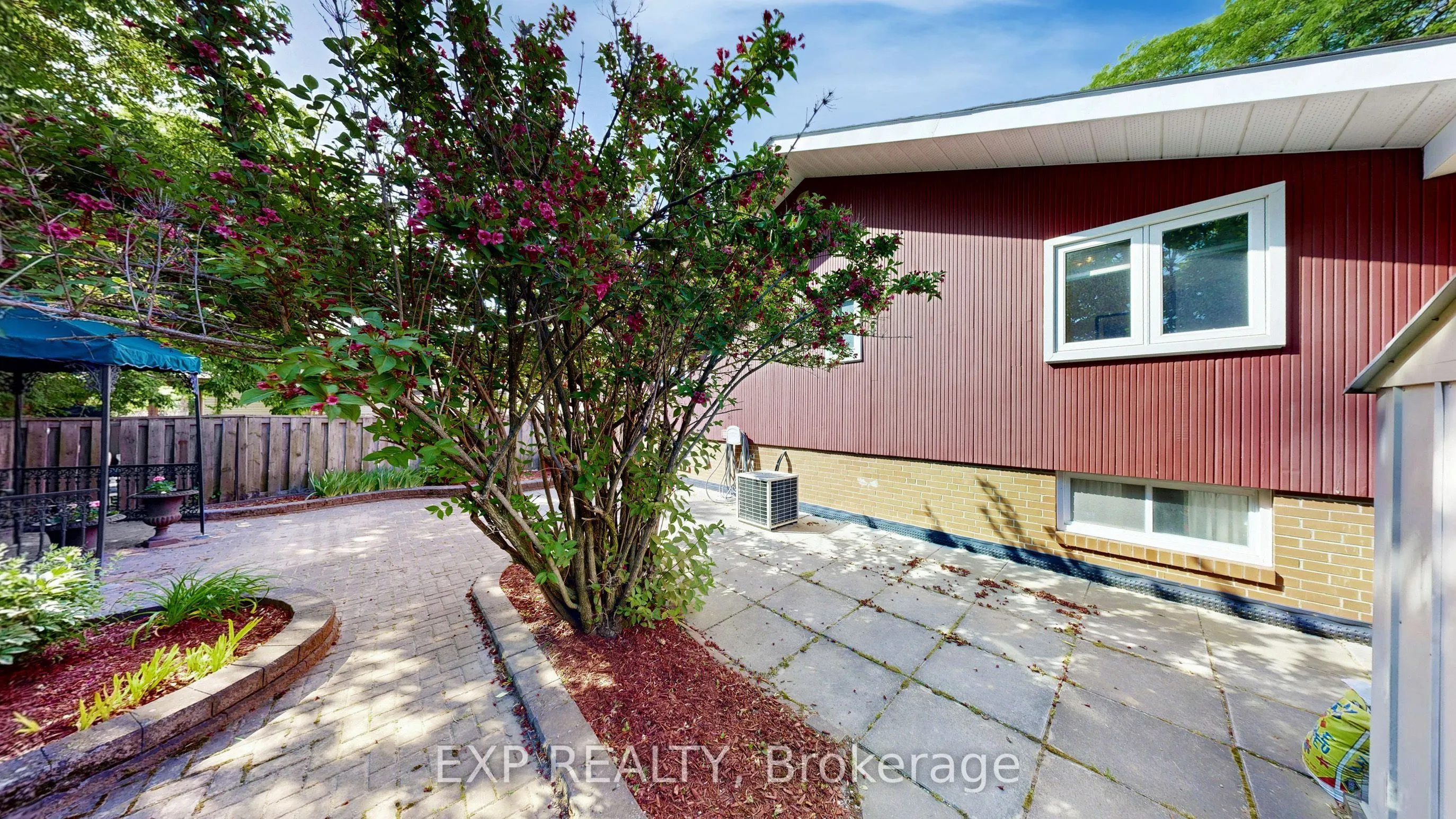6 Abbottswood Road