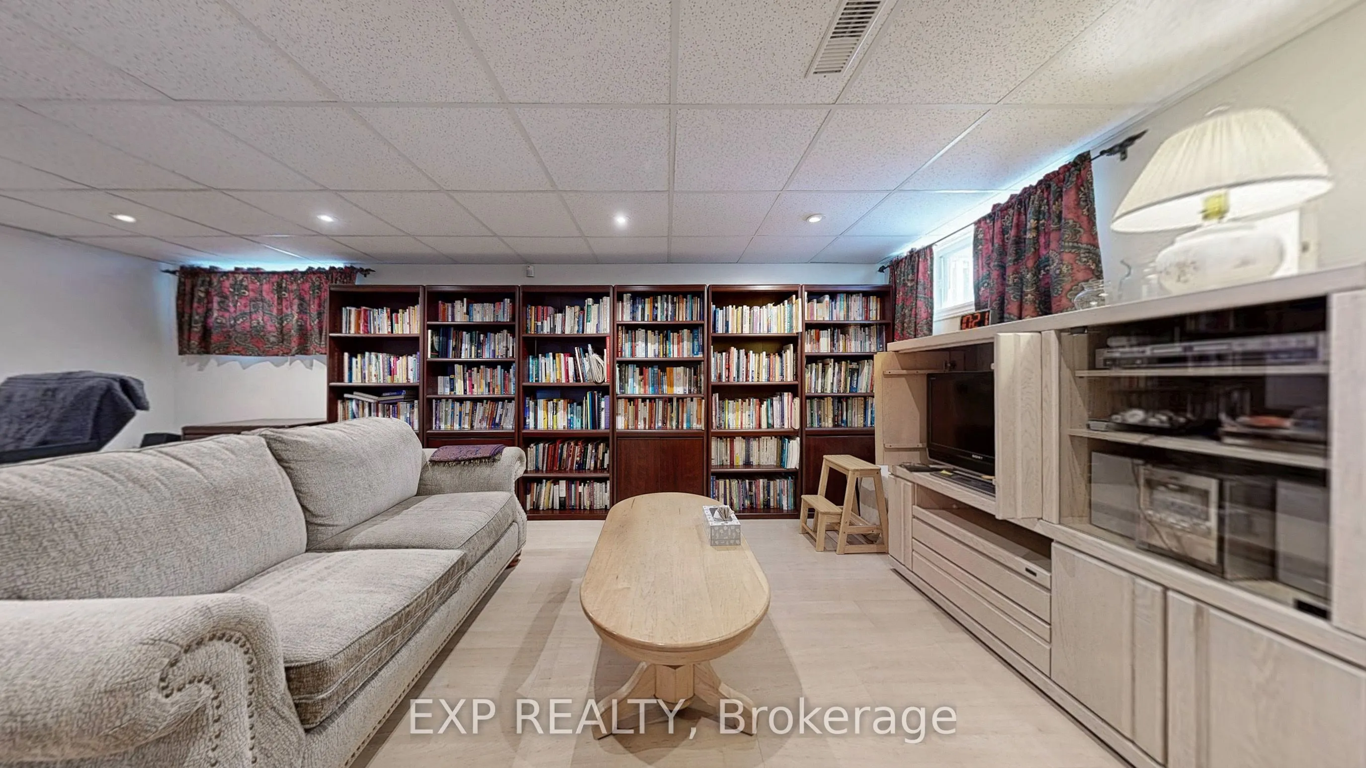 6 Abbottswood Road