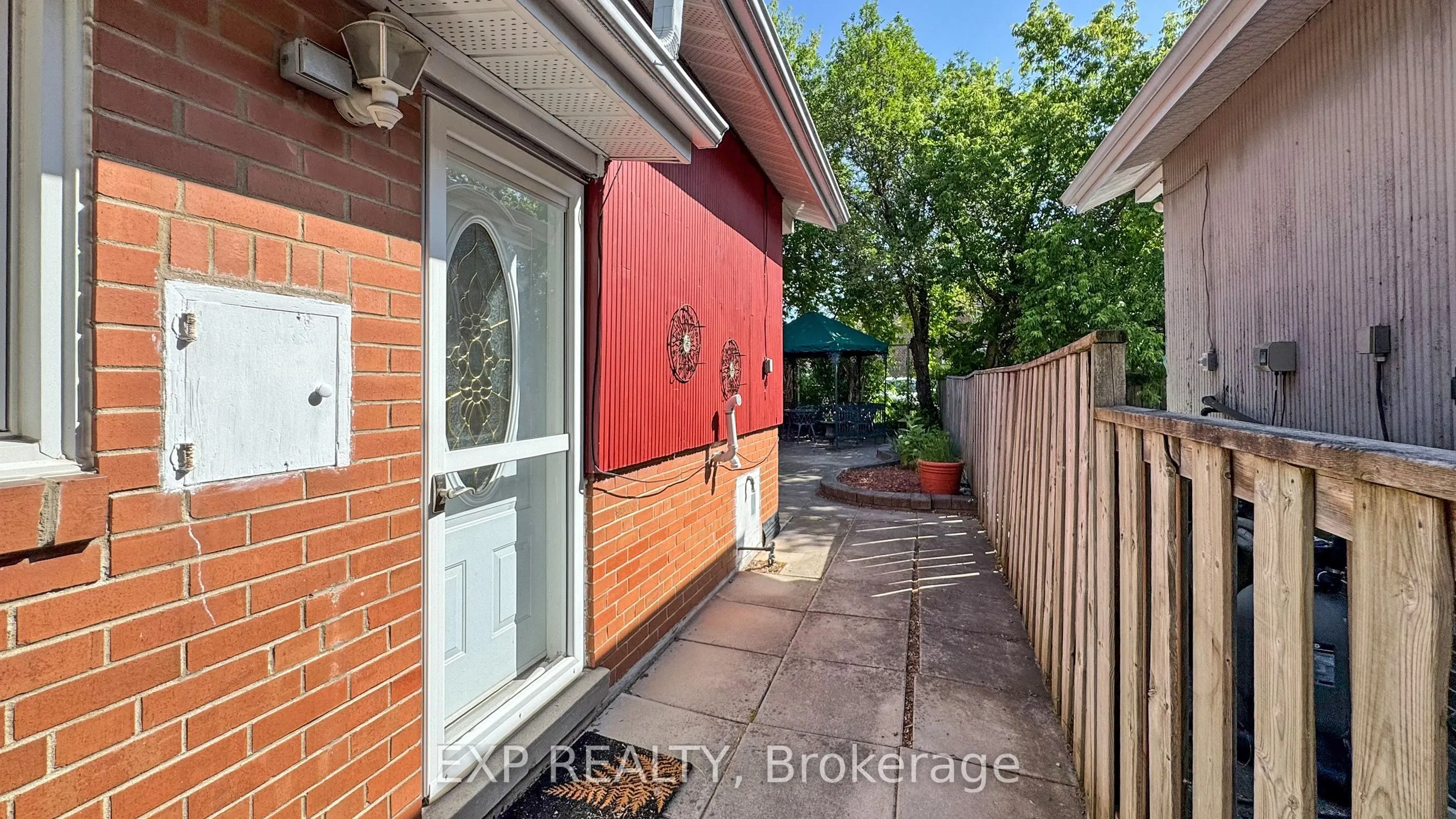 6 Abbottswood Road