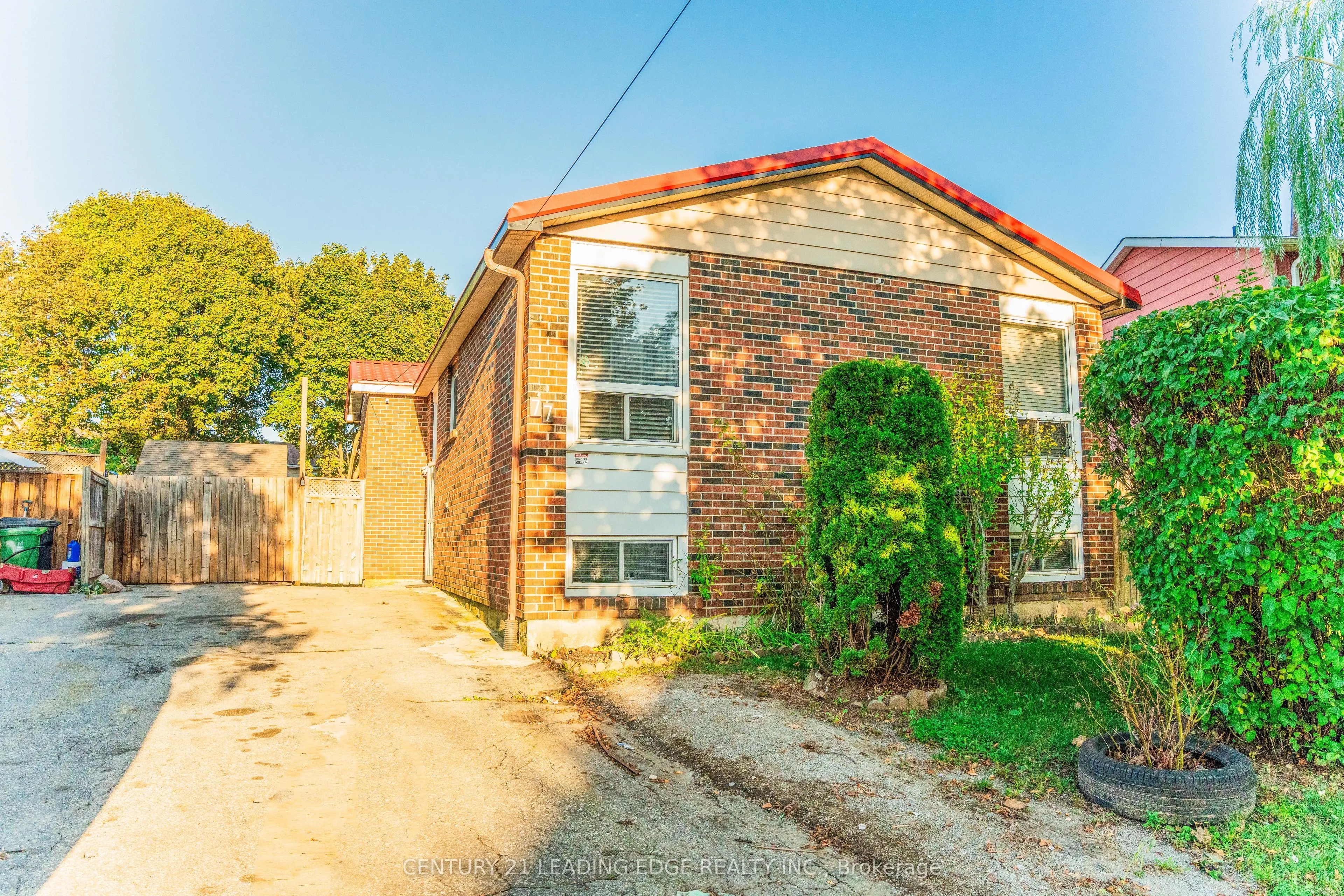 77 Snowball Crescent