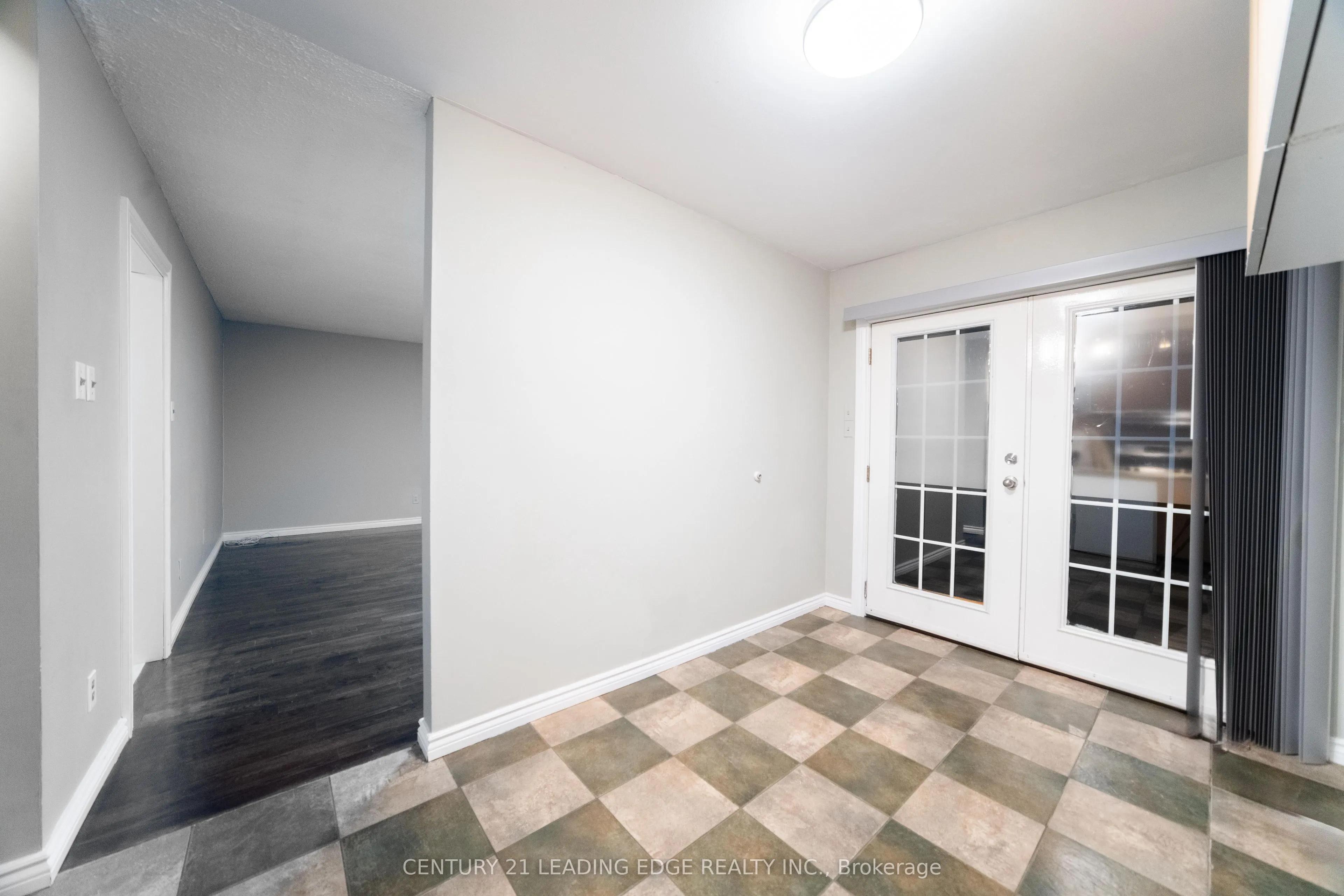 77 Snowball Crescent
