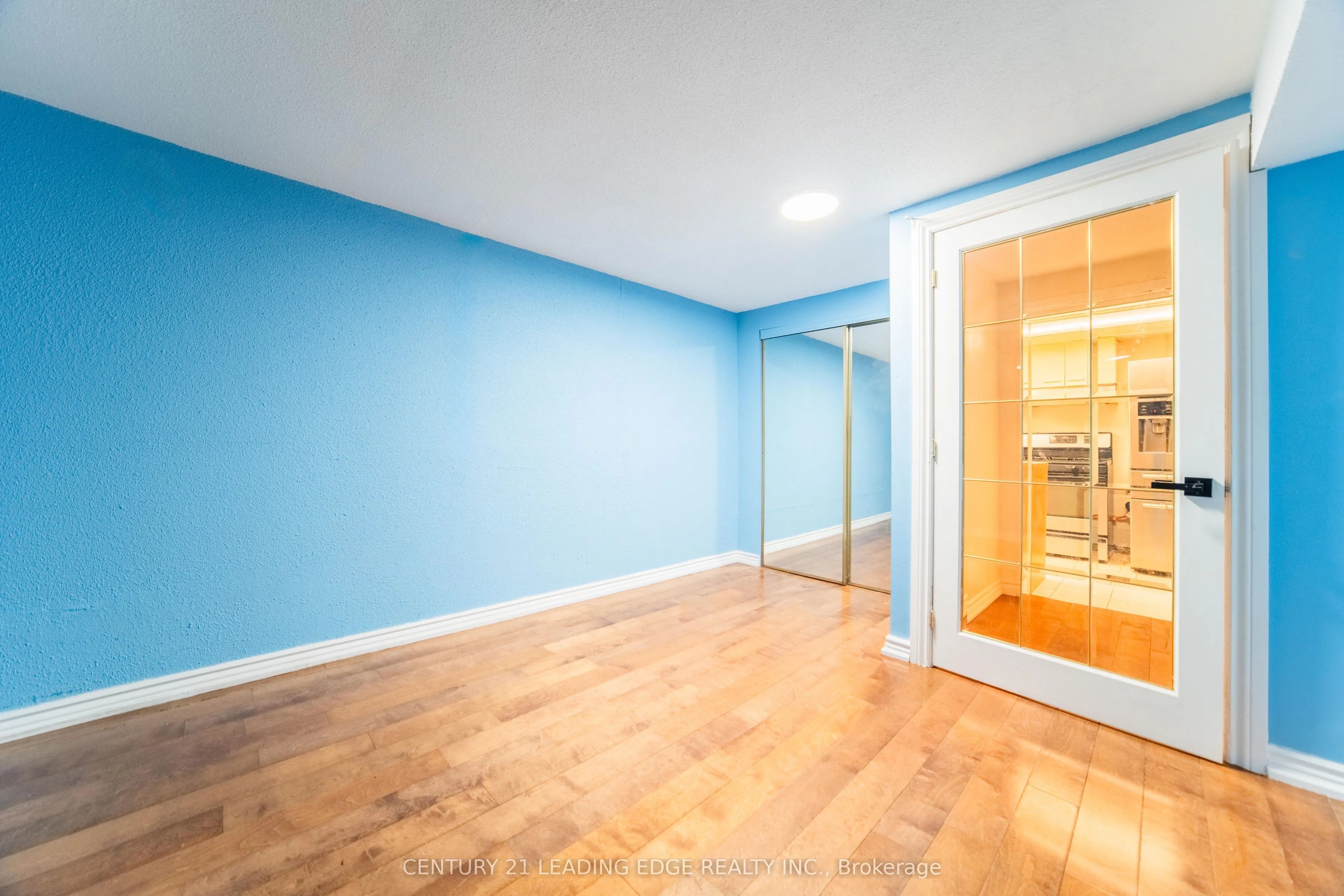 77 Snowball Crescent