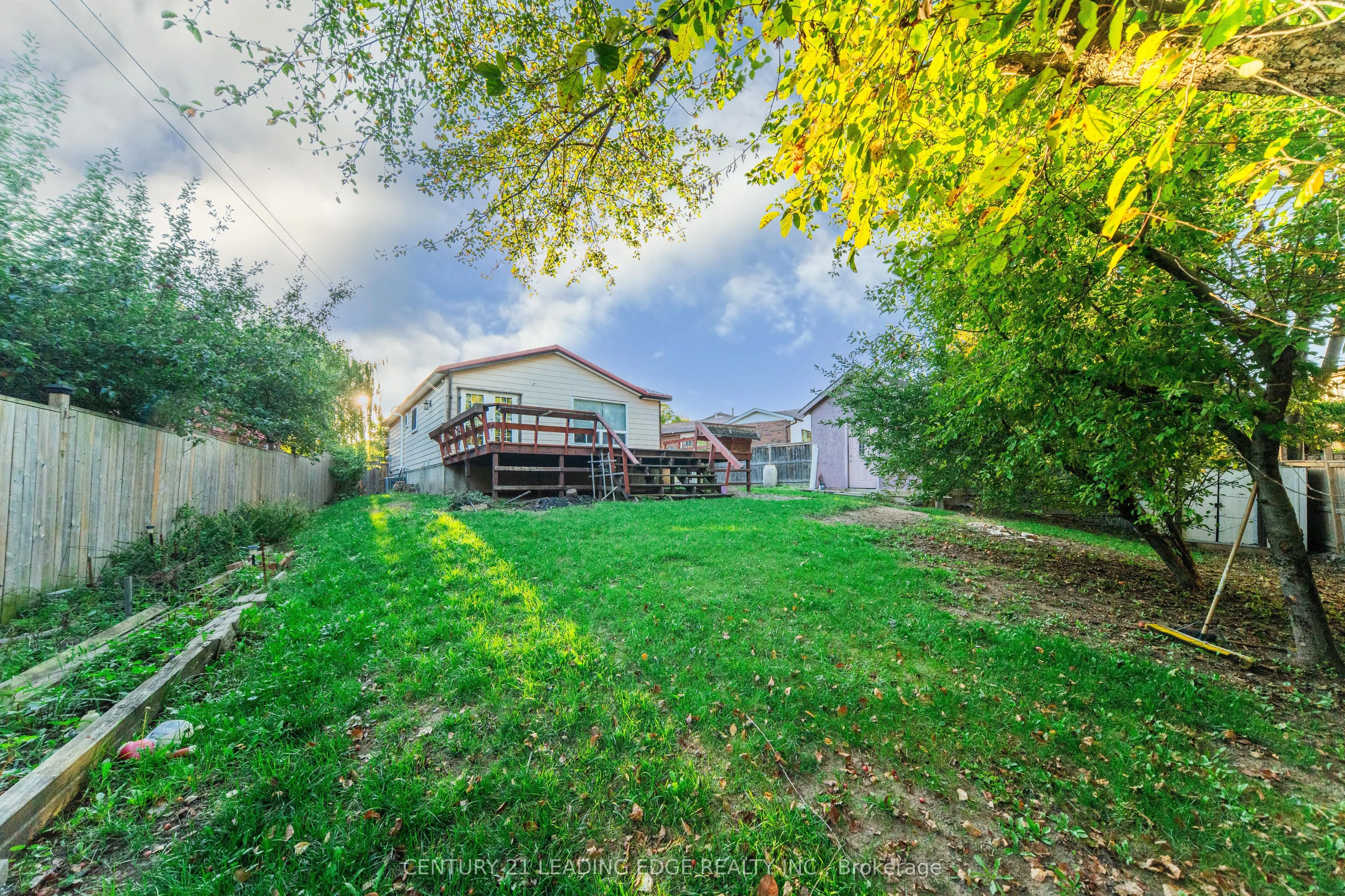 77 Snowball Crescent