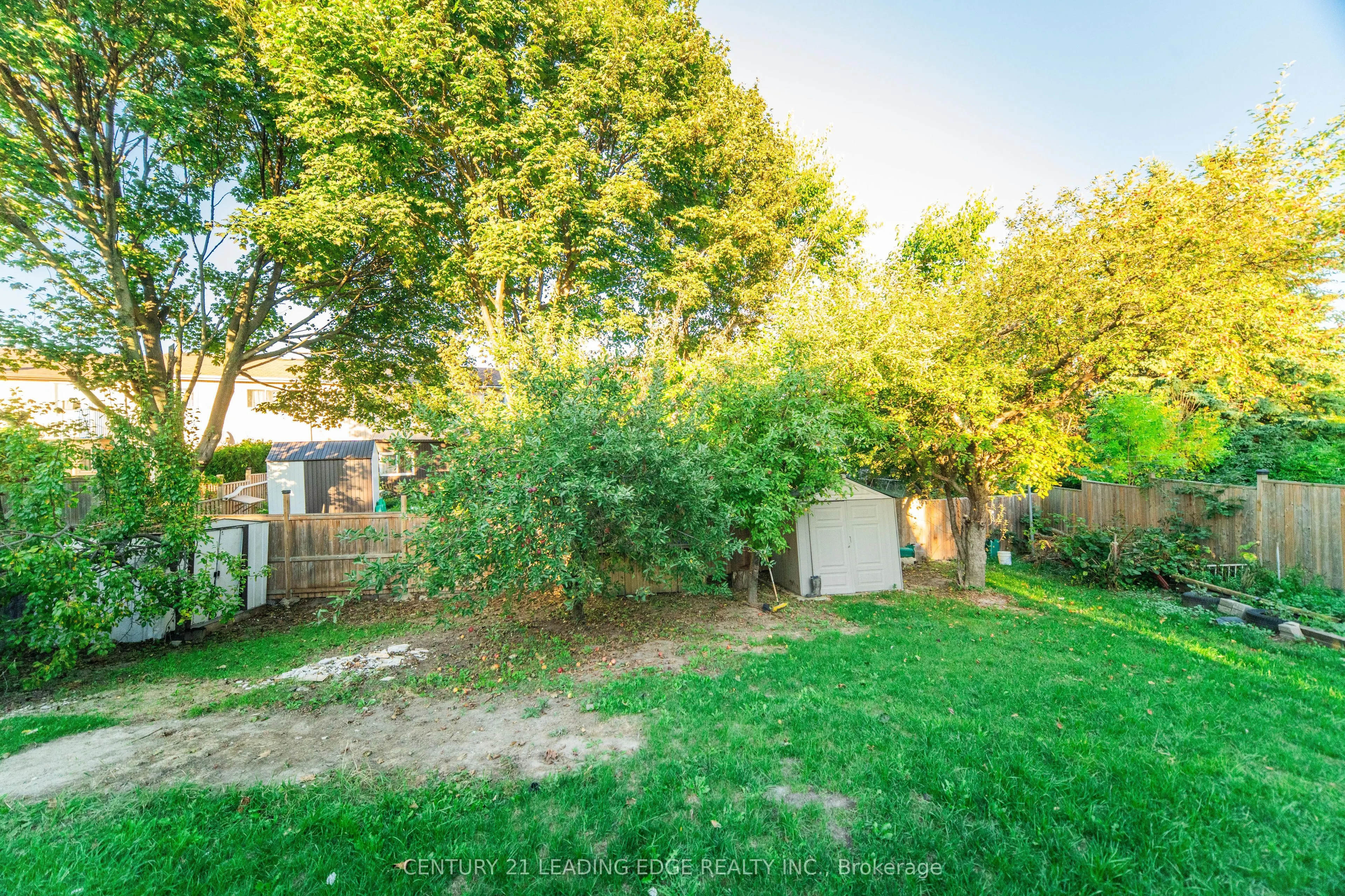 77 Snowball Crescent