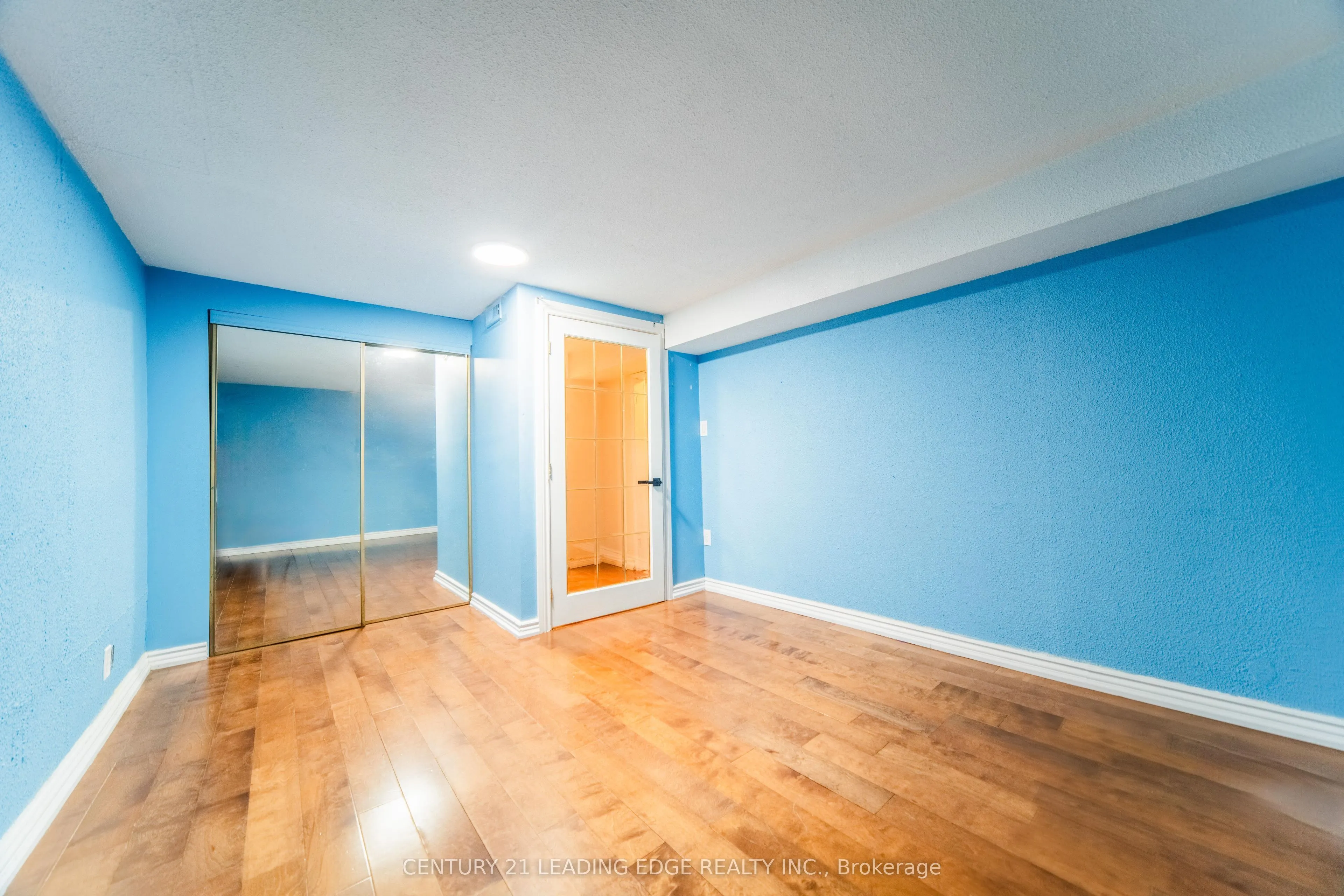 77 Snowball Crescent