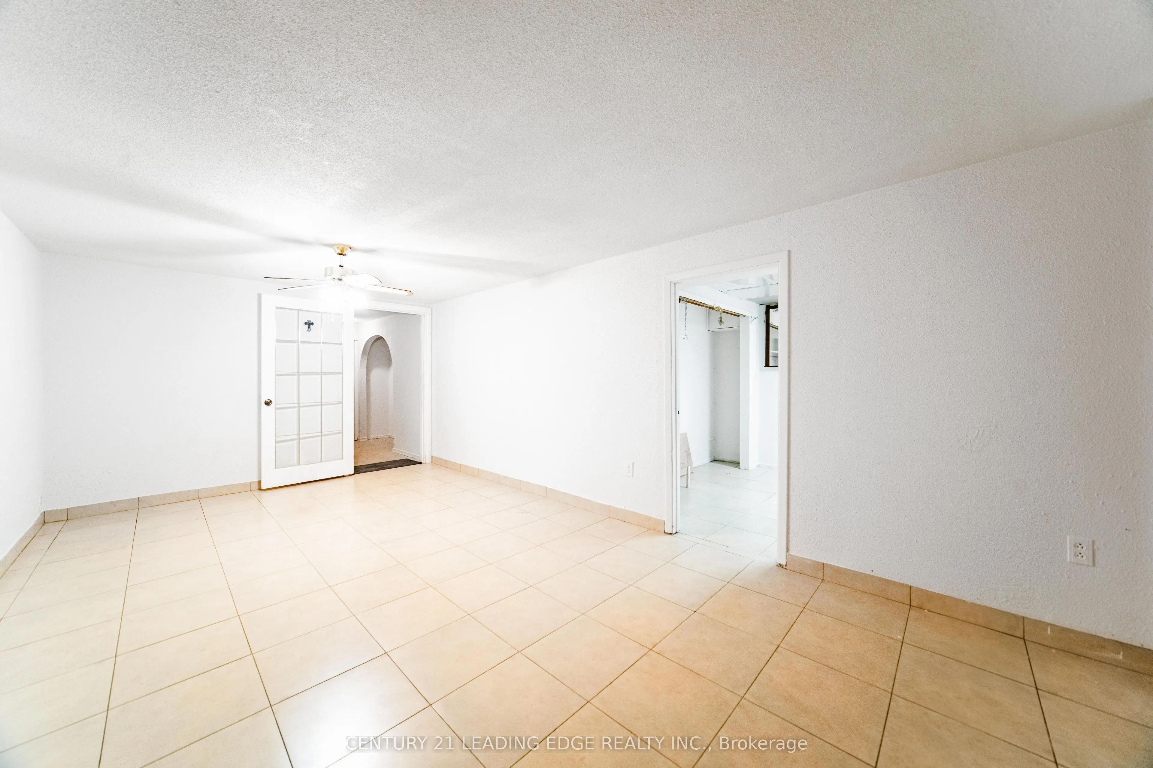 77 Snowball Crescent