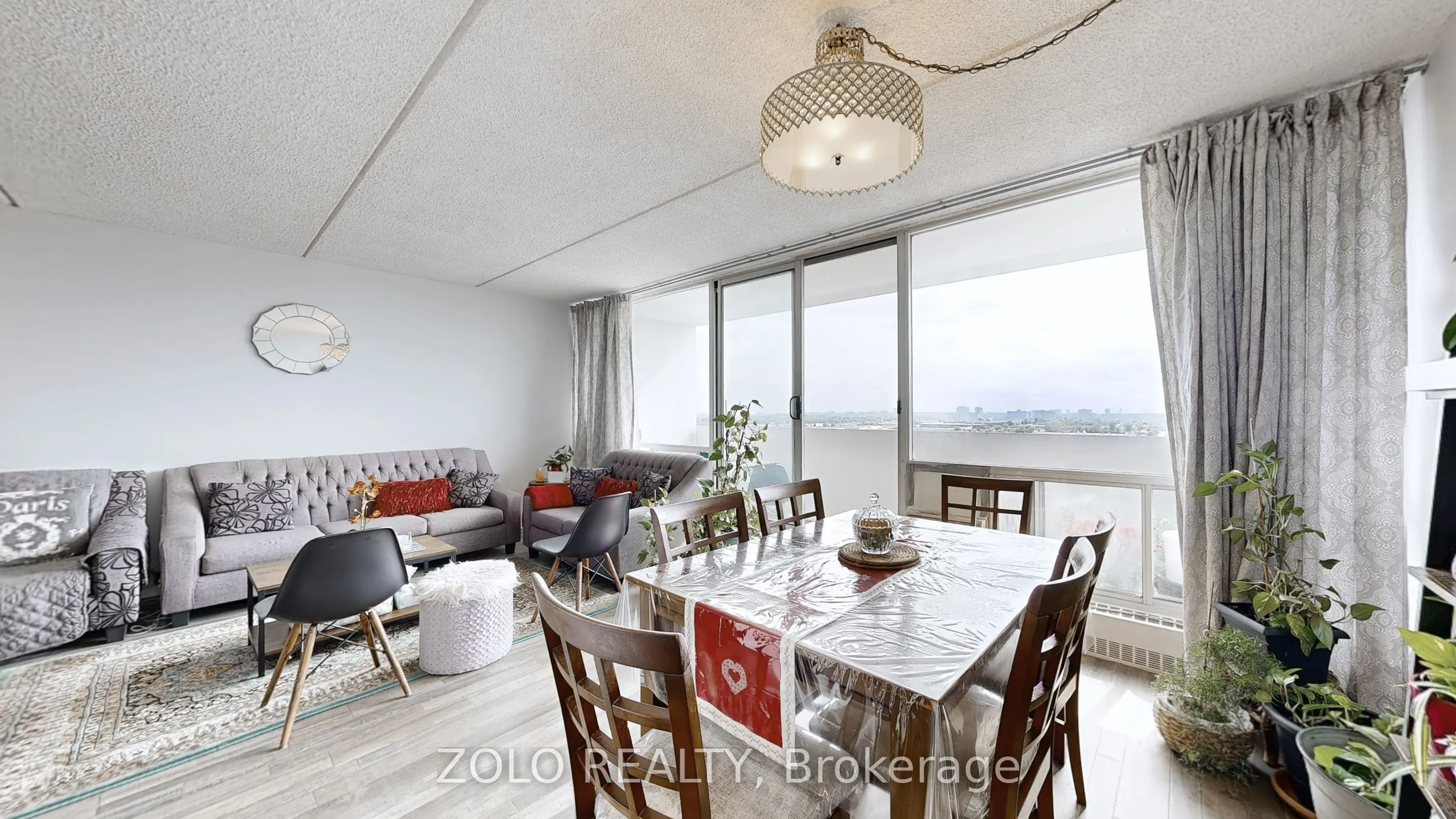2 Glamorgan Avenue, #1015