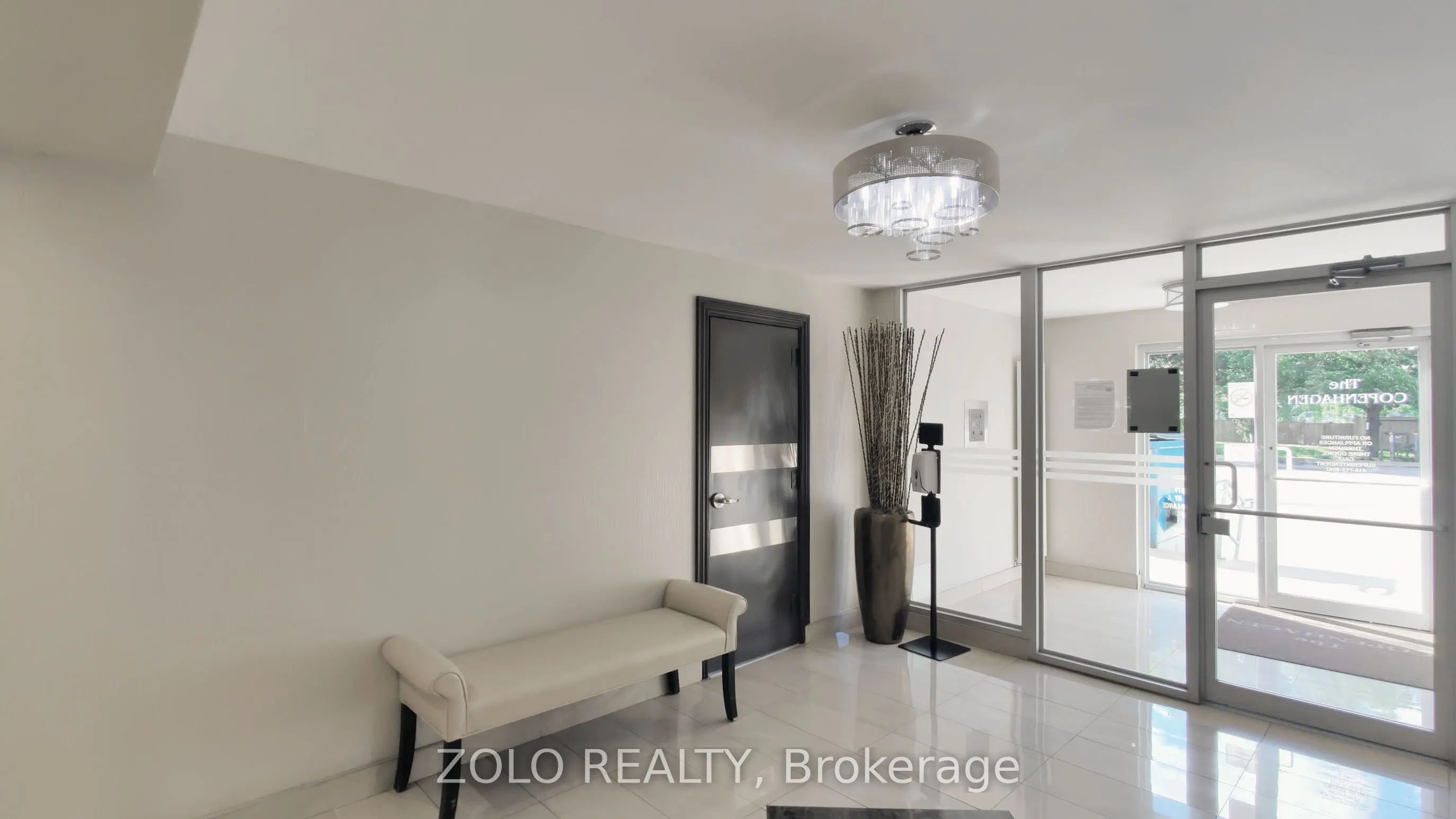 2 Glamorgan Avenue, #1015