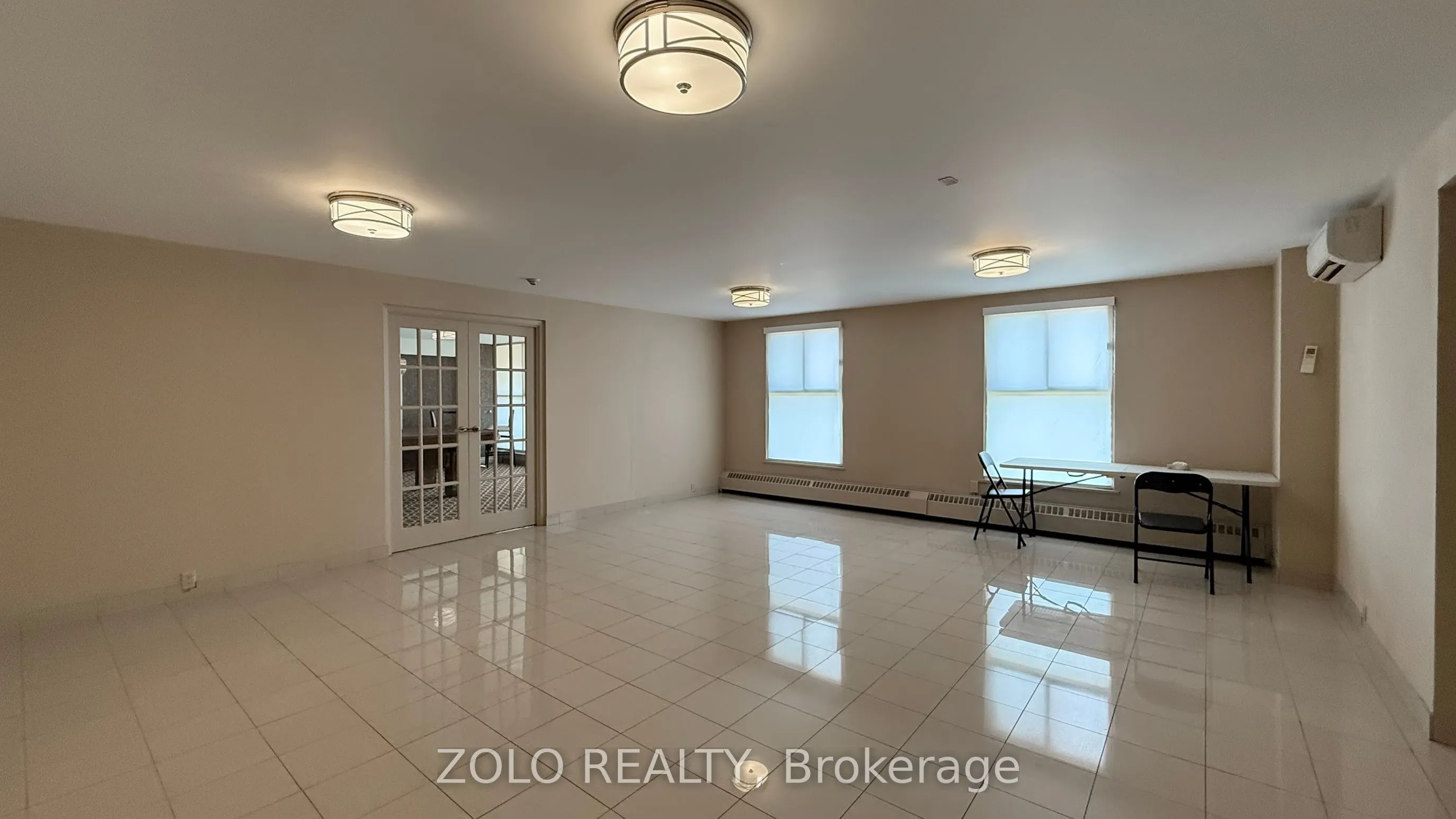 2 Glamorgan Avenue, #1015