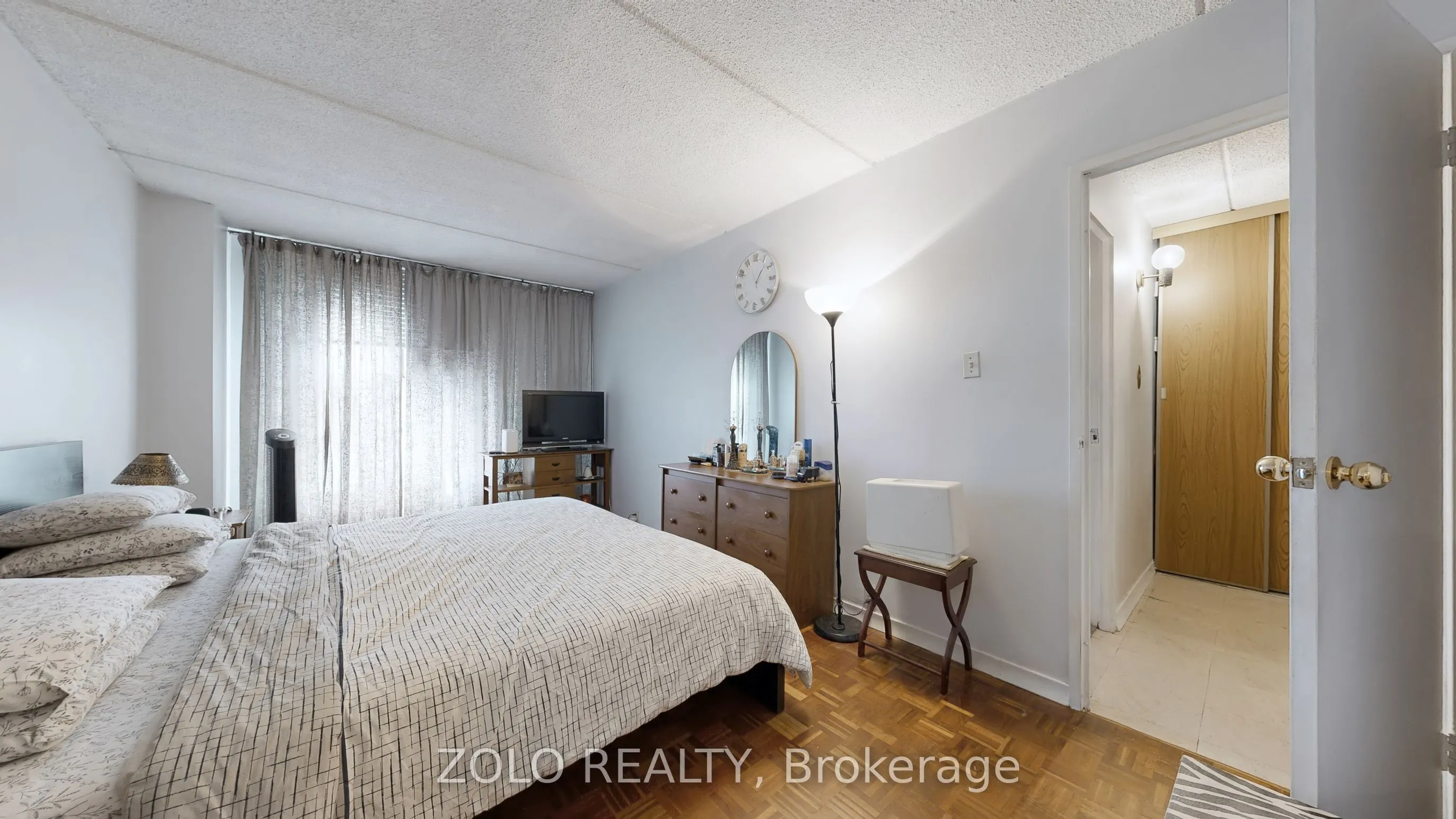 2 Glamorgan Avenue, #1015