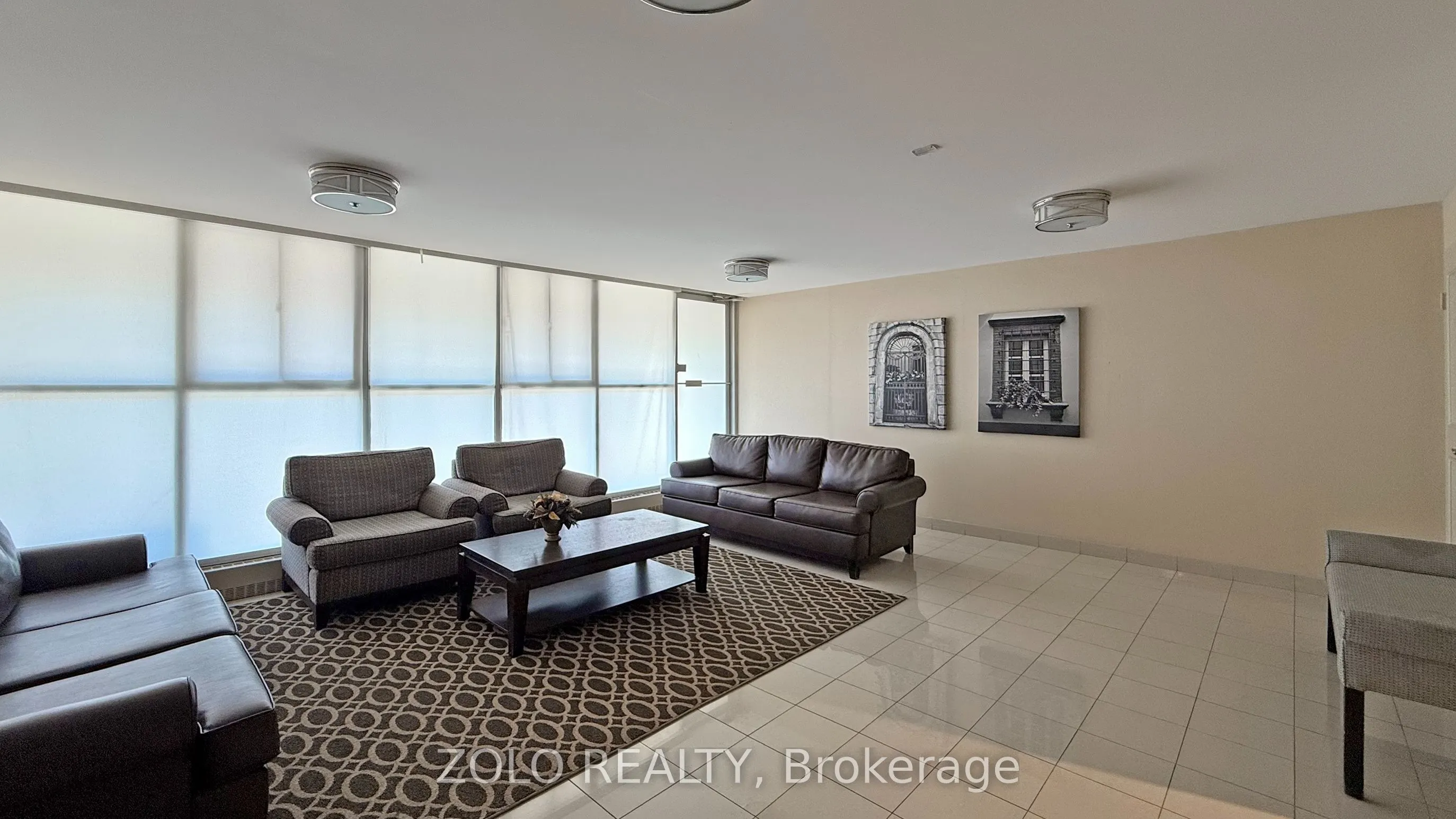 2 Glamorgan Avenue, #1015