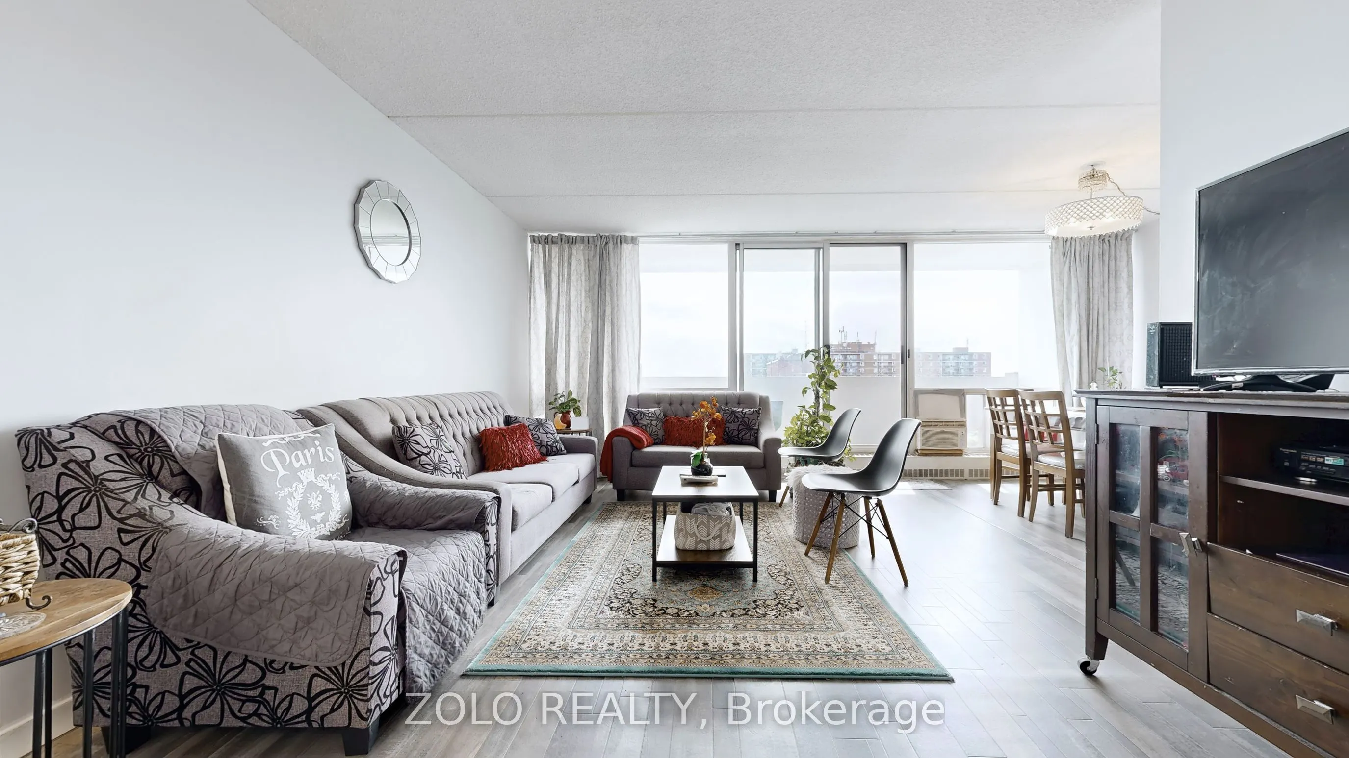 2 Glamorgan Avenue, #1015
