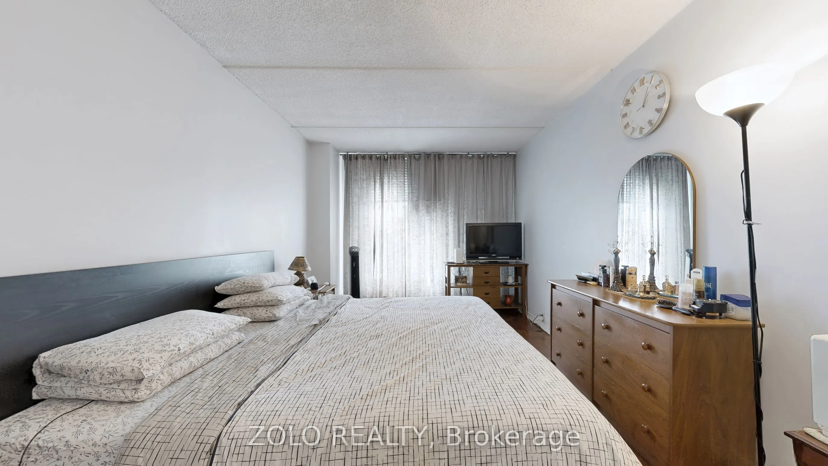 2 Glamorgan Avenue, #1015