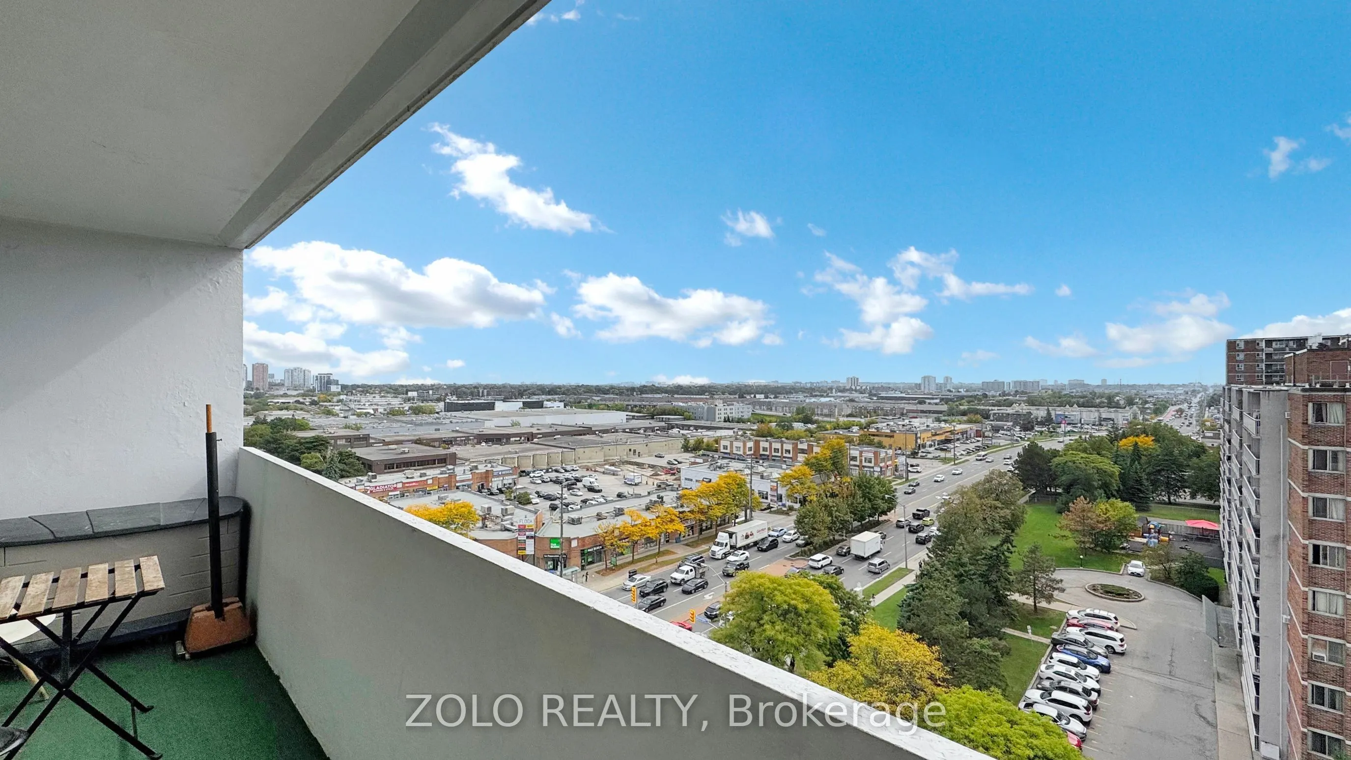 2 Glamorgan Avenue, #1015