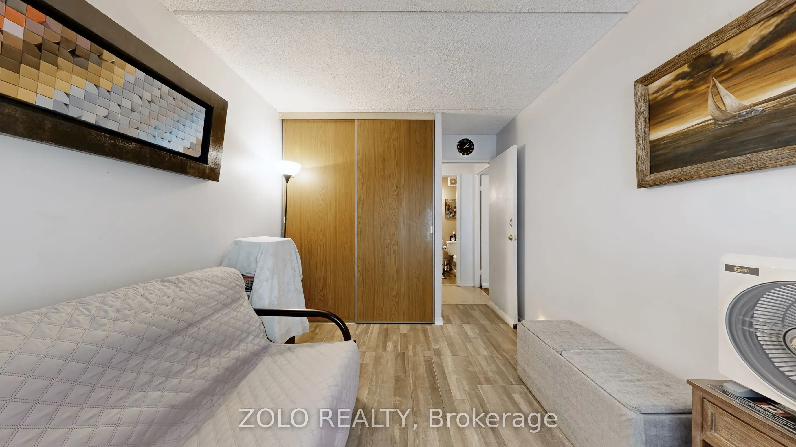 2 Glamorgan Avenue, #1015