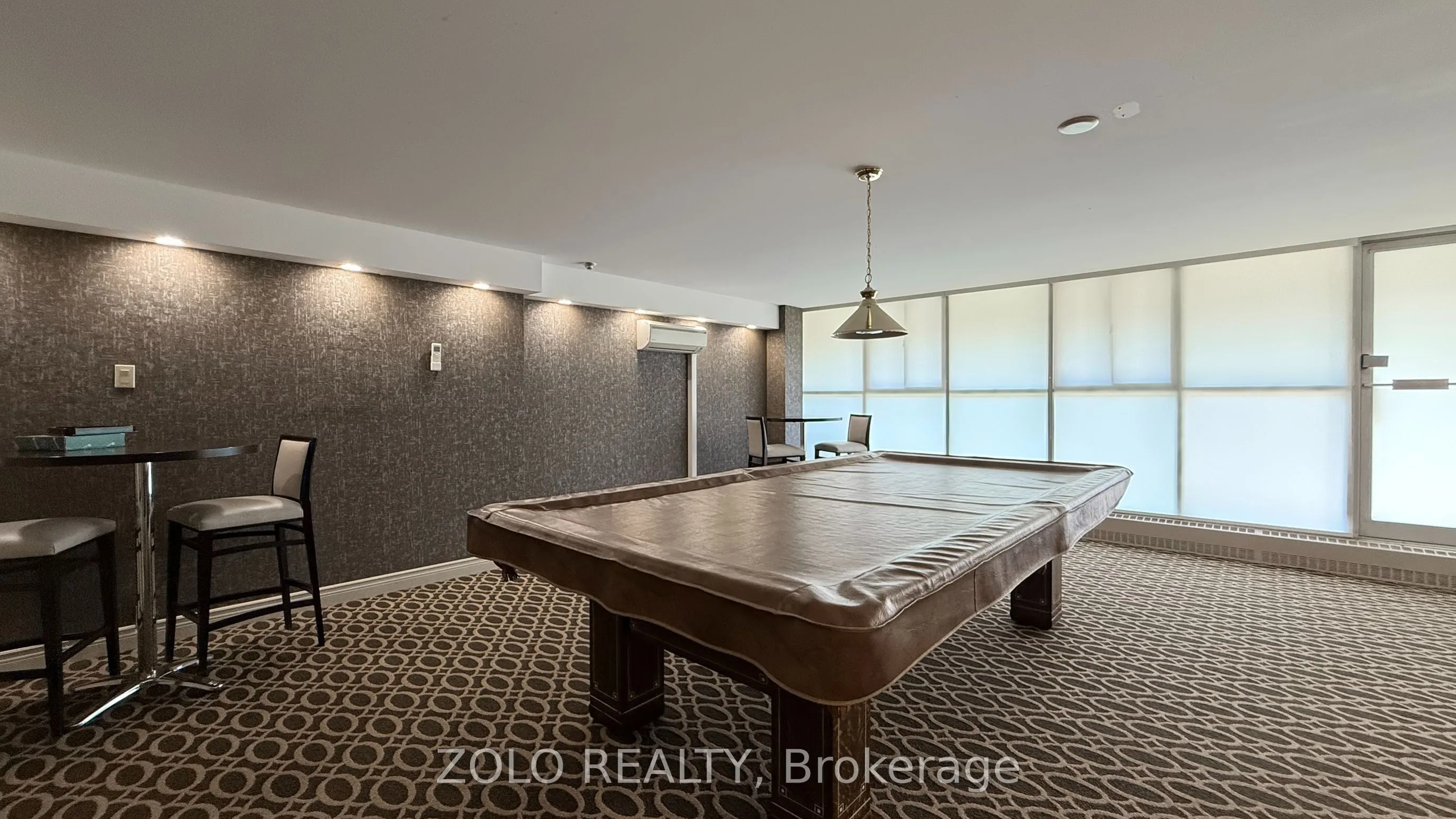 2 Glamorgan Avenue, #1015