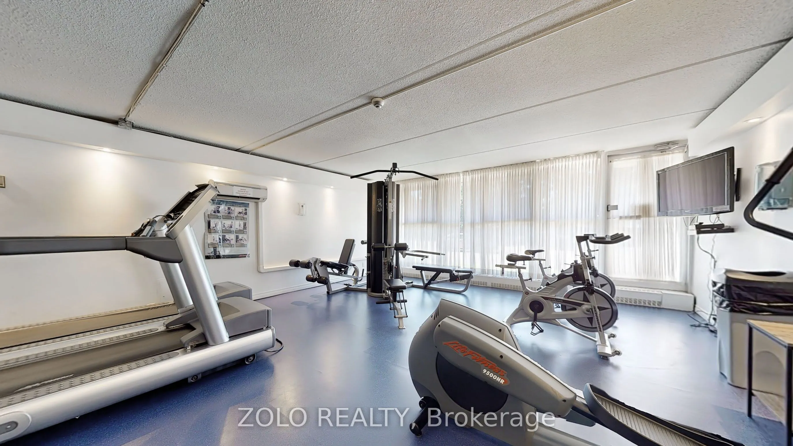 2 Glamorgan Avenue, #1015