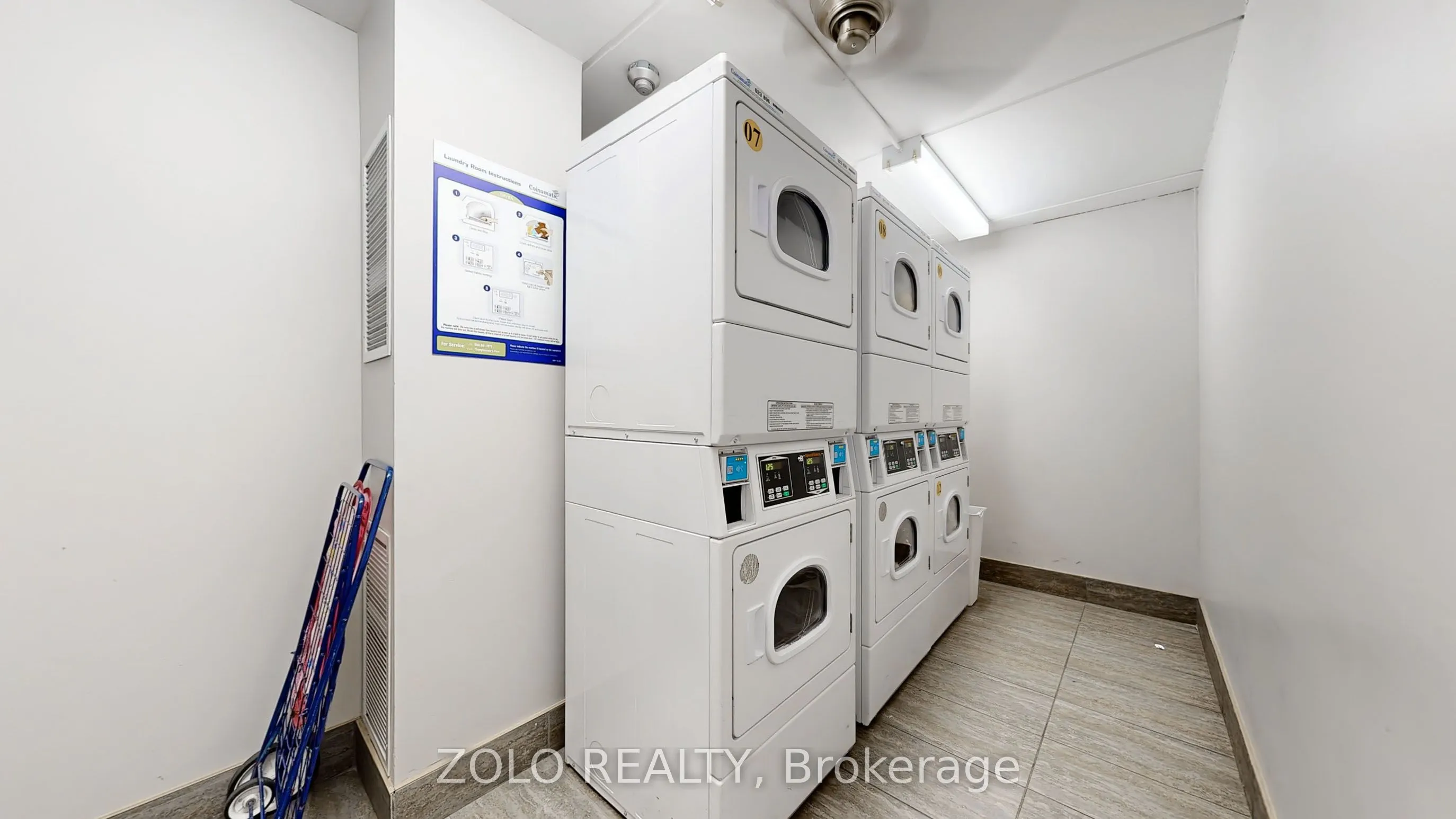 2 Glamorgan Avenue, #1015