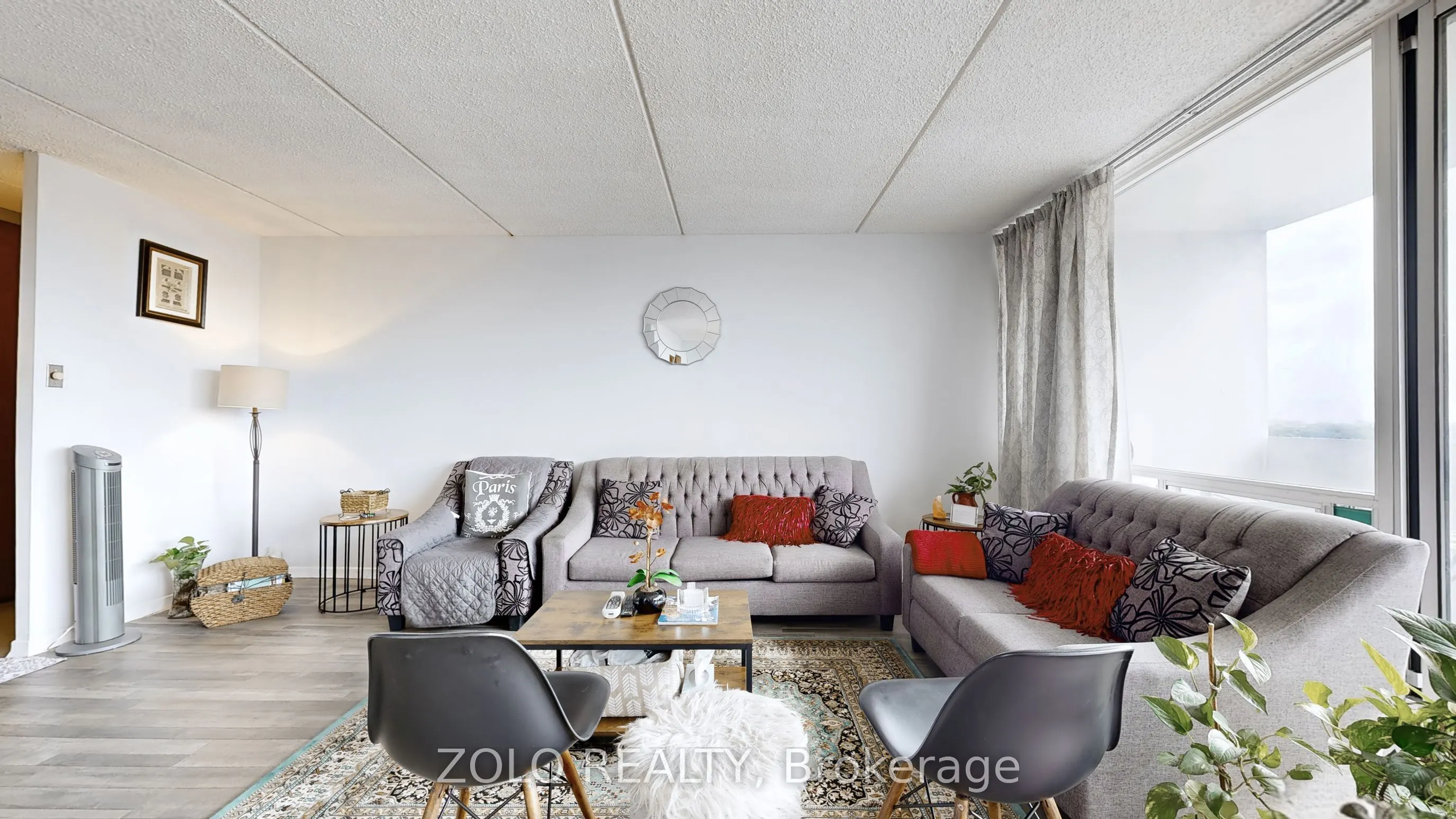 2 Glamorgan Avenue, #1015