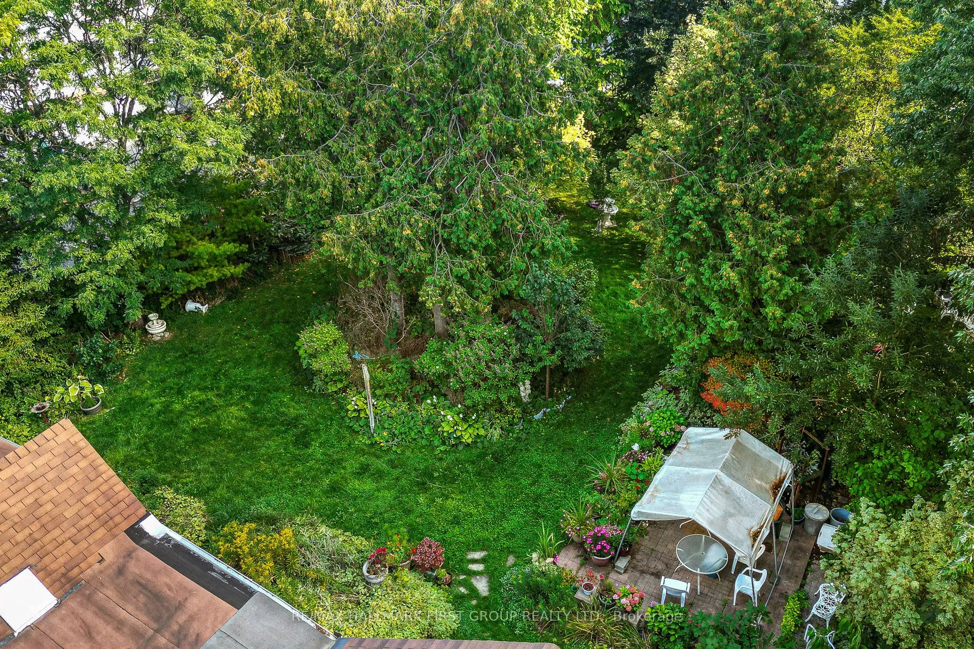 1433 Finch Avenue